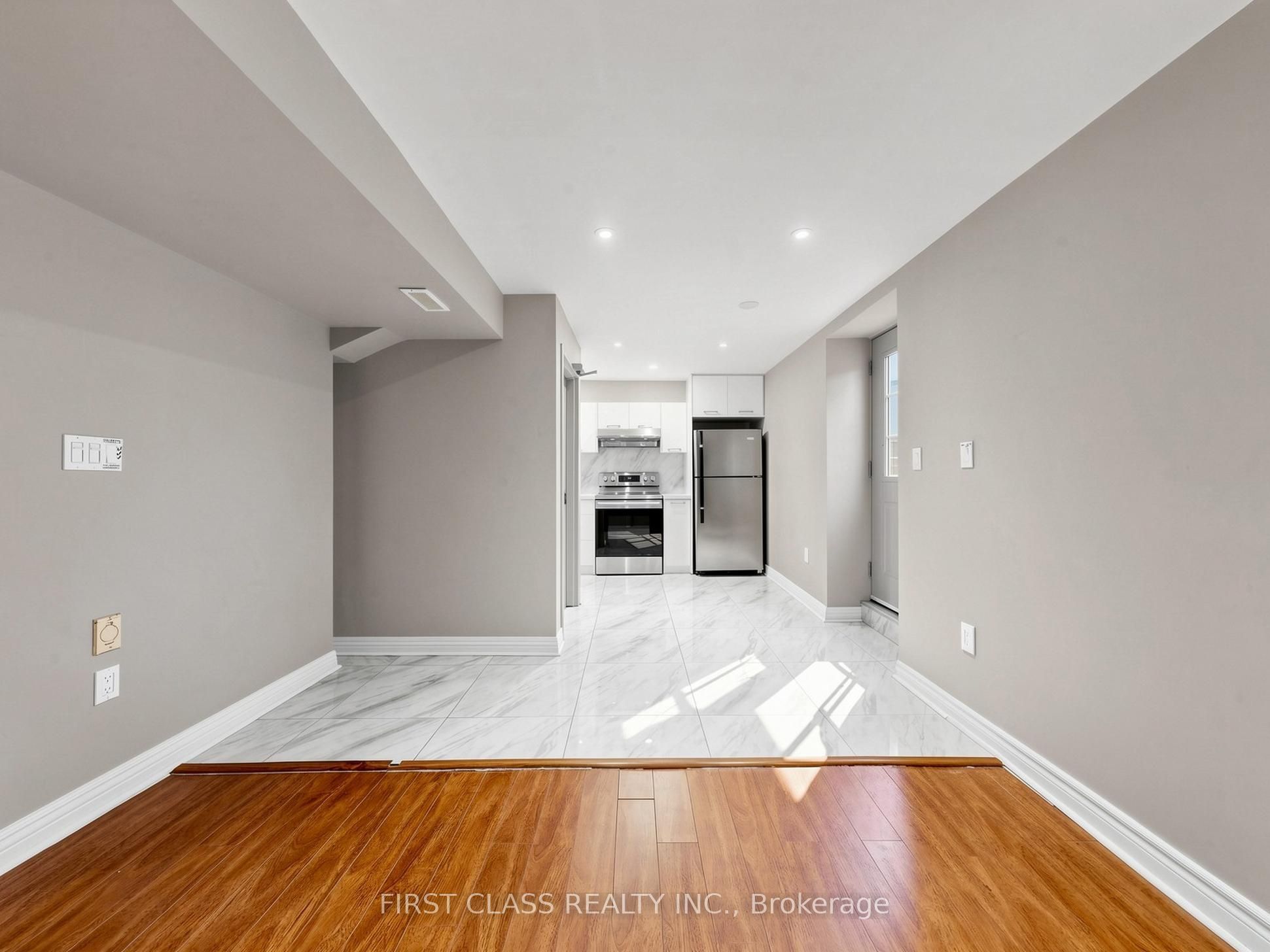 967 White Clover Way Property Photo 34