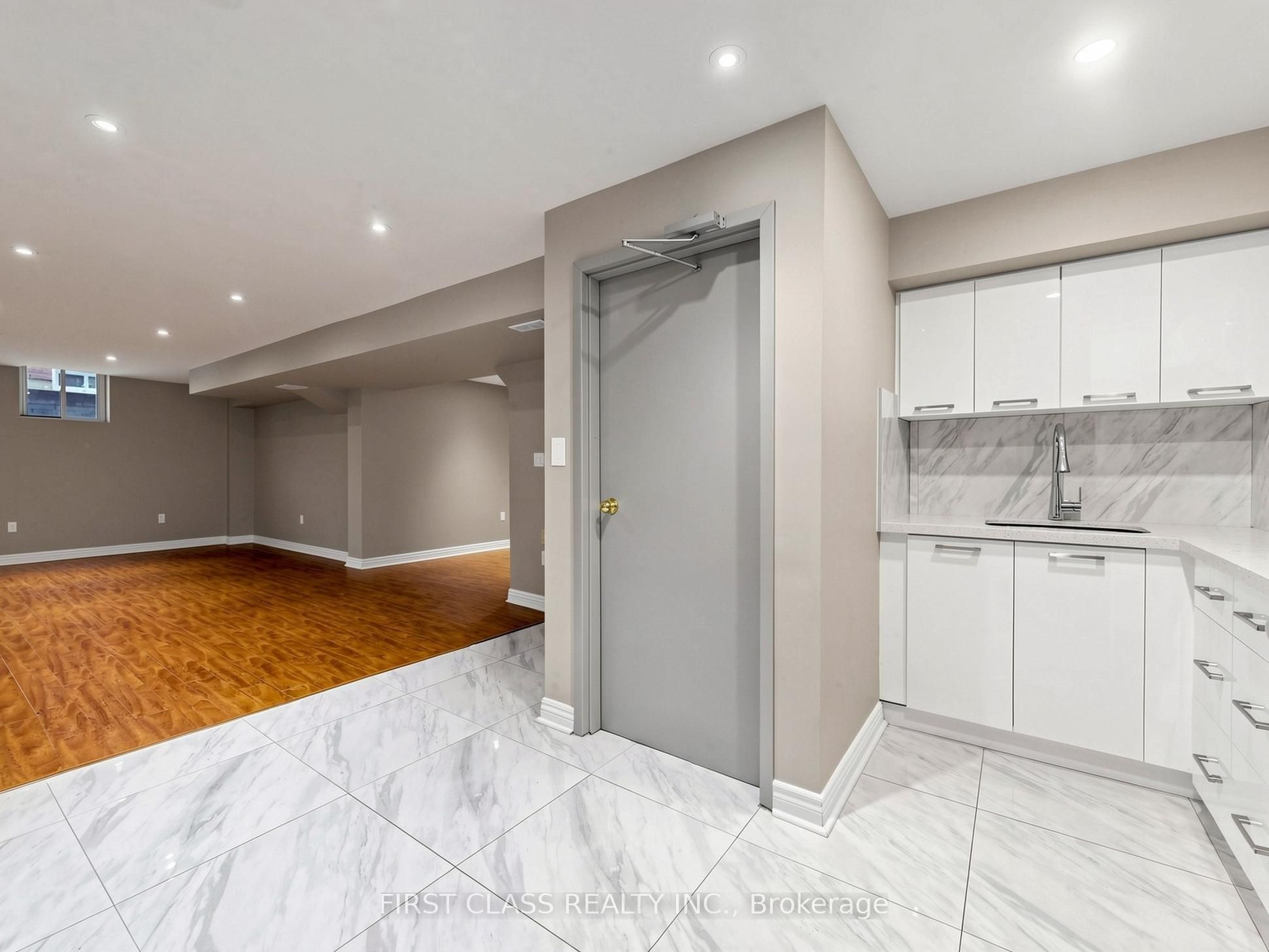 967 White Clover Way Property Photo 39