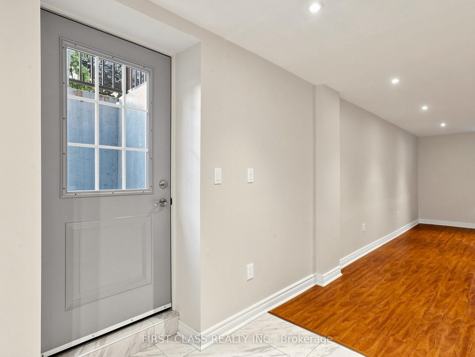 967 White Clover Way Property Photo 42