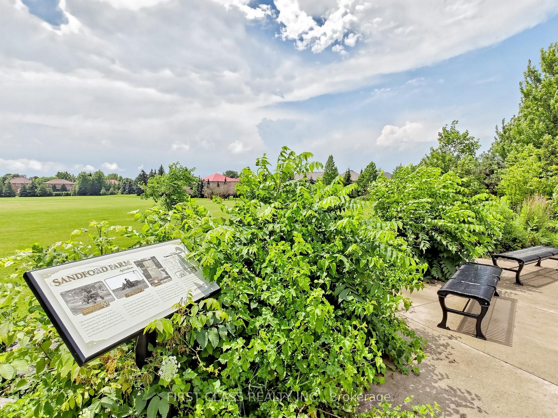 967 White Clover Way Property Photo 48