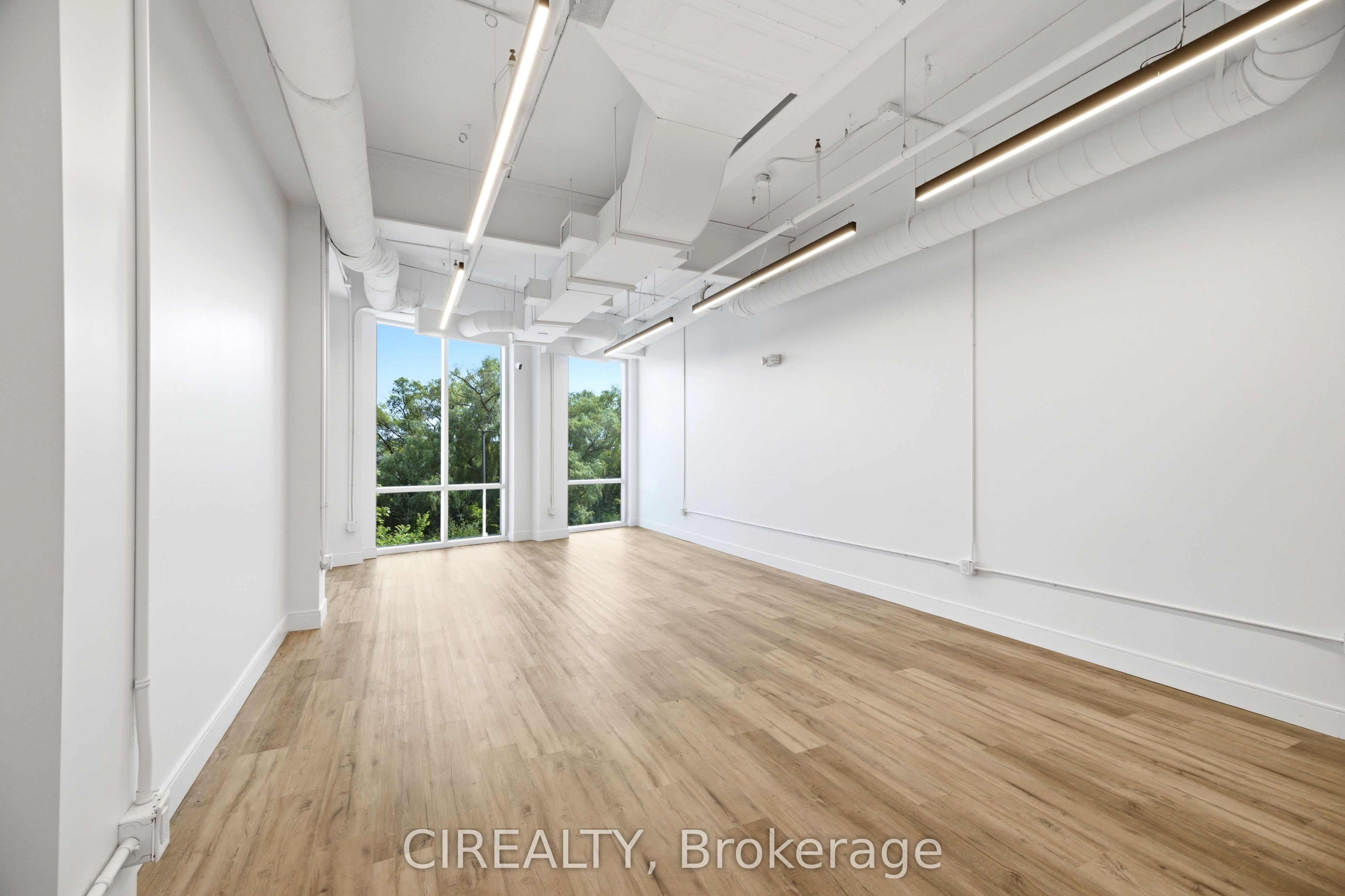 1670 North Service Road 209 Property Photo 10