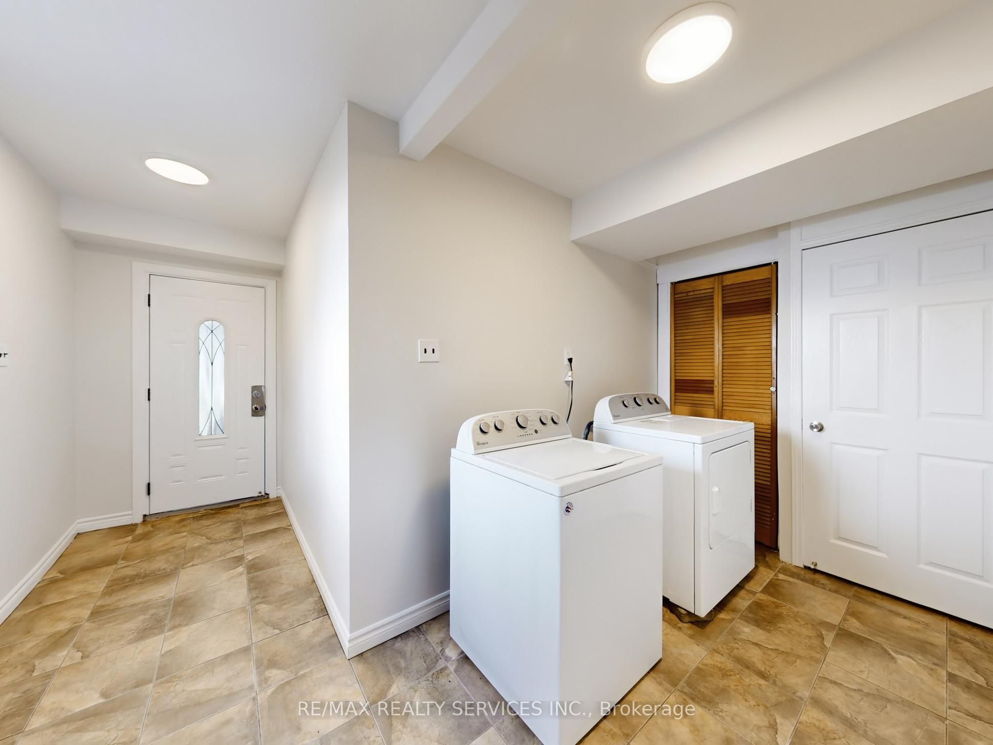 9 Glenridge Road Property Photo 6