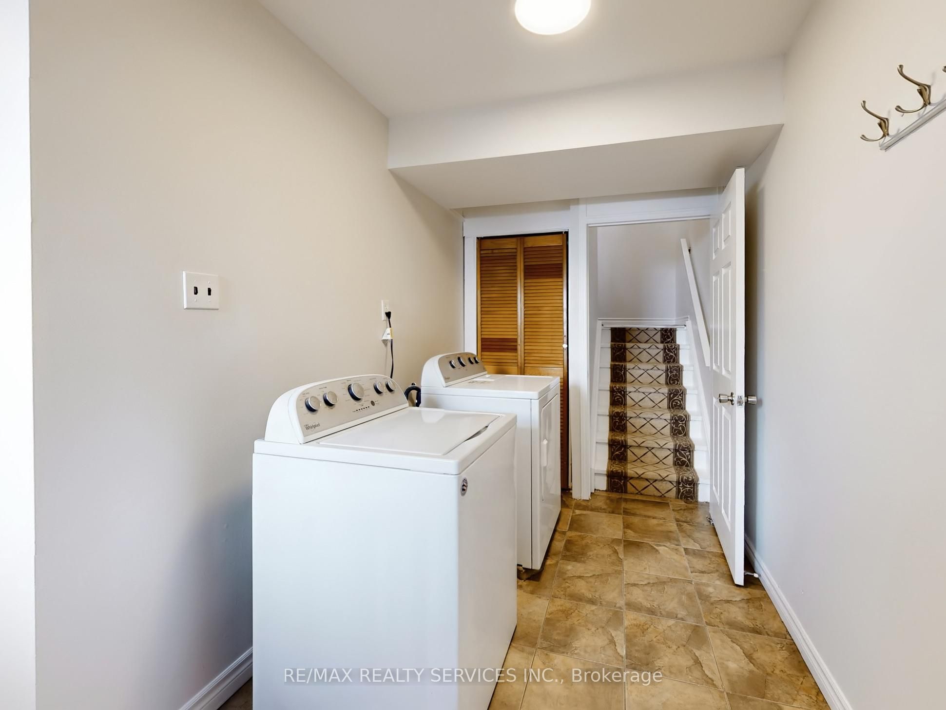 9 Glenridge Road Property Photo 7