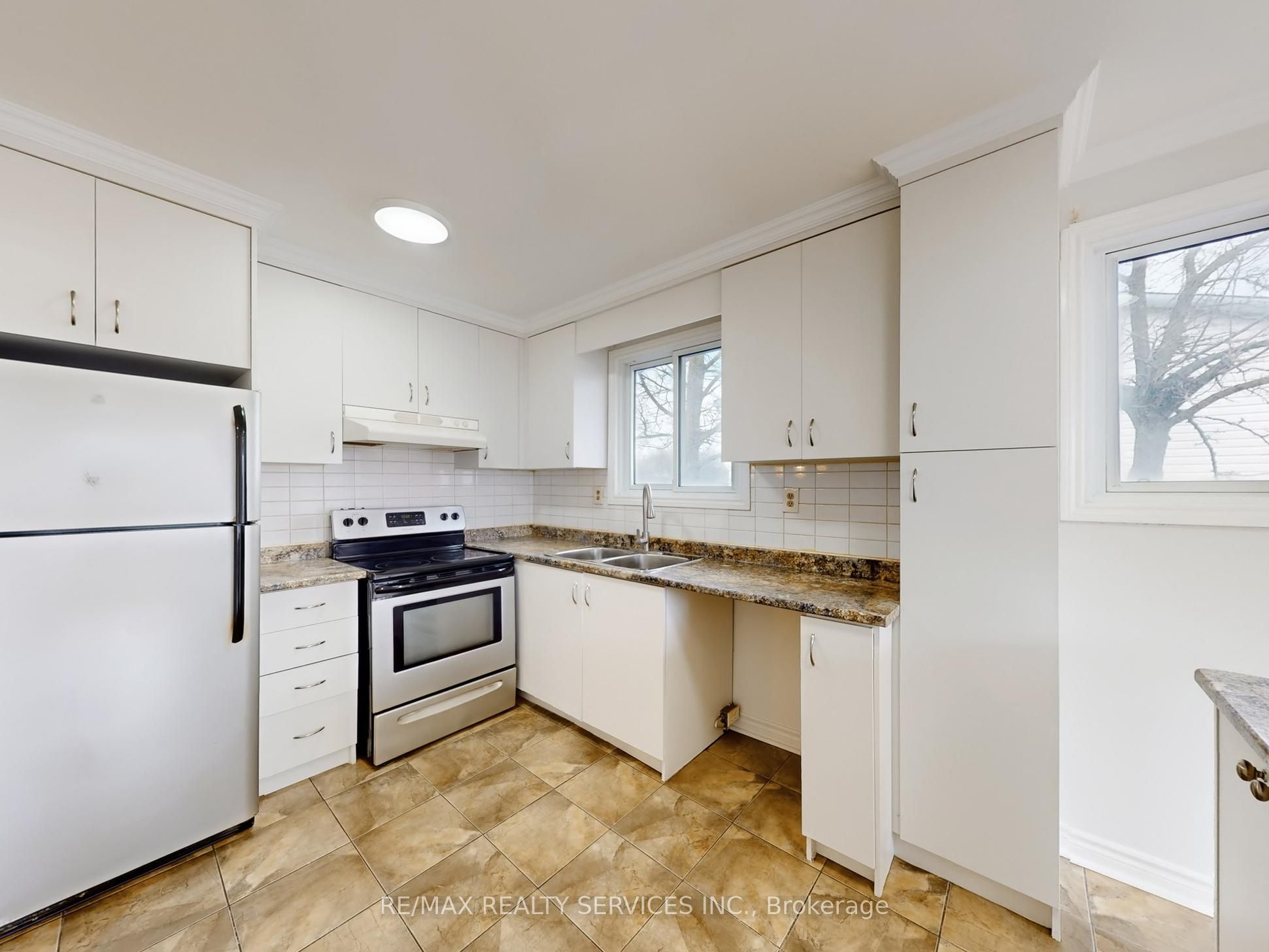 9 Glenridge Road Property Photo 17