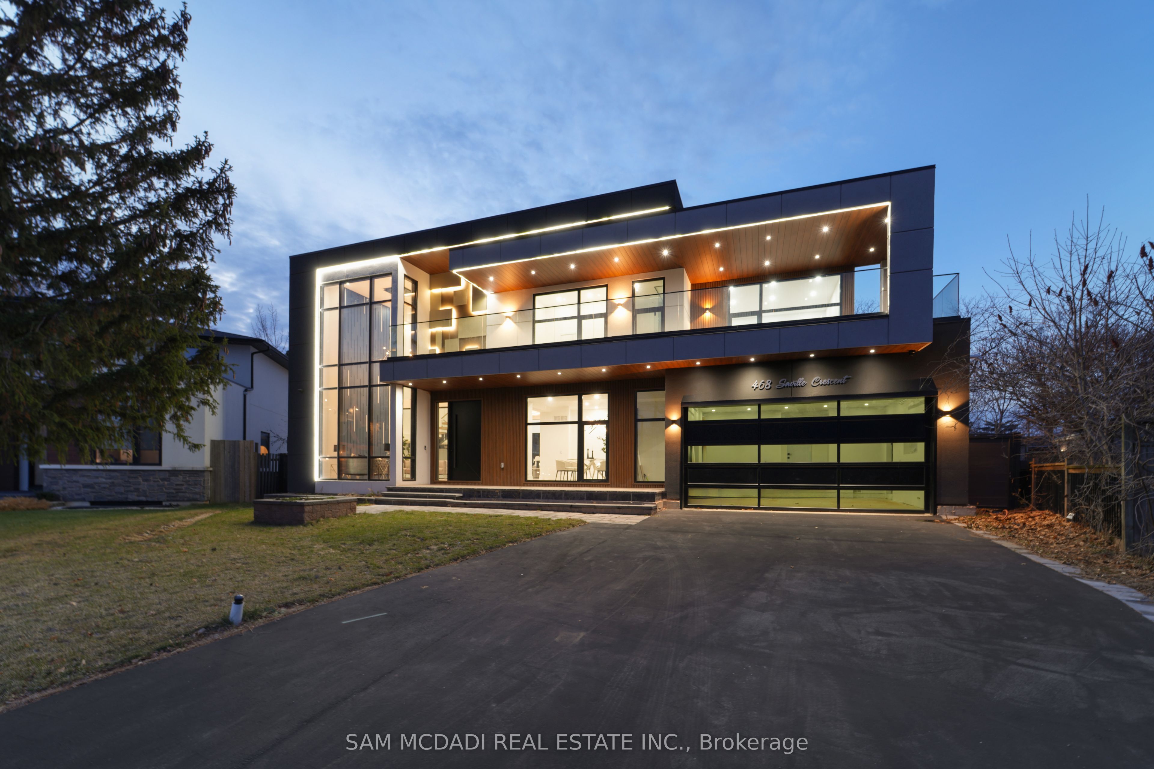 468 Saville Crescent Property Photo 1