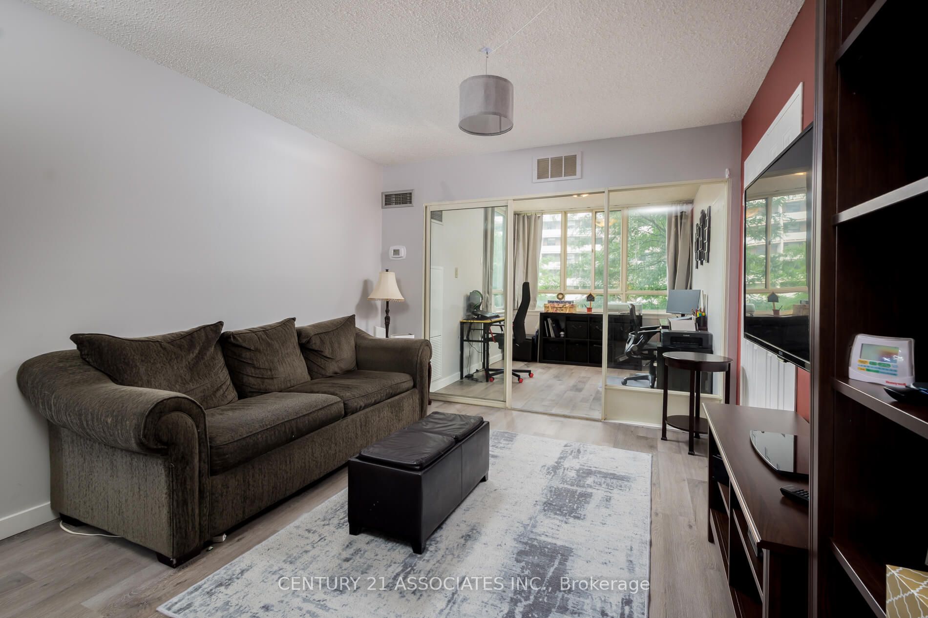 5 Lisa Street 402 Property Photo 7