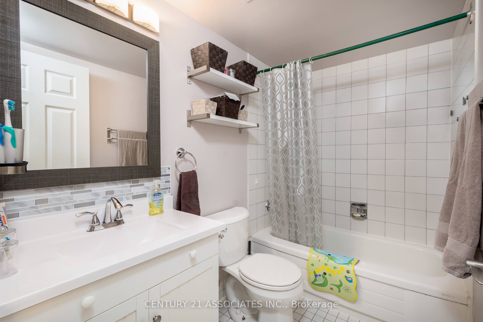 5 Lisa Street 402 Property Photo 18