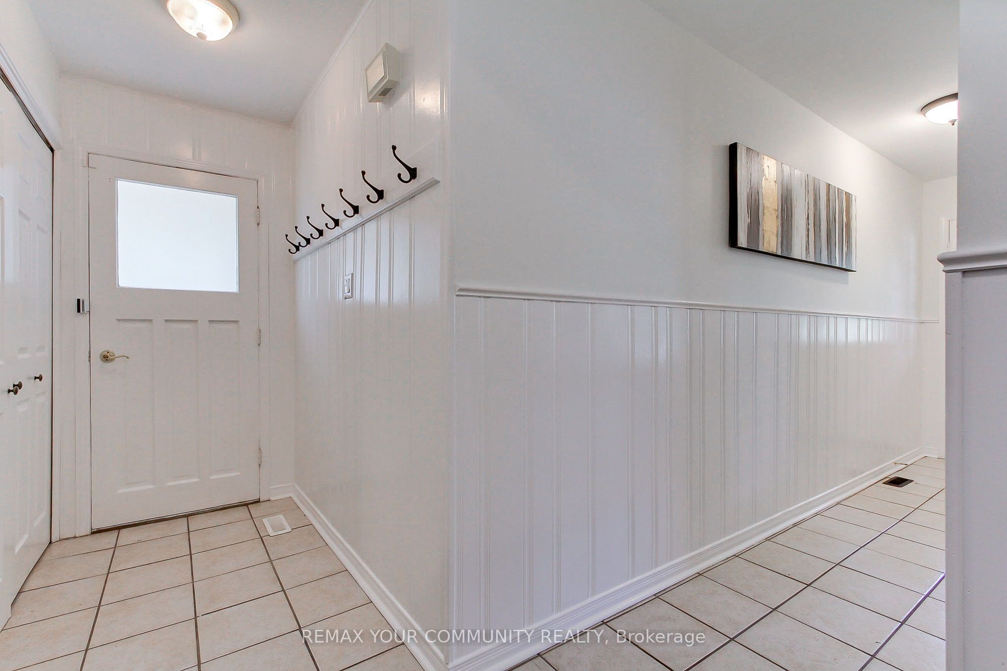 W13592118 Property Photo 4