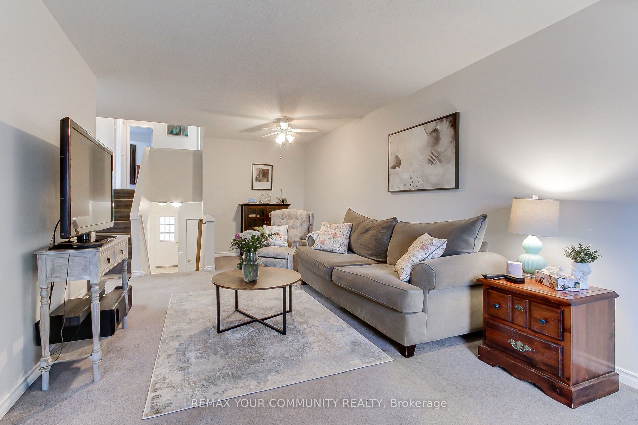 W13592118 Property Photo 15