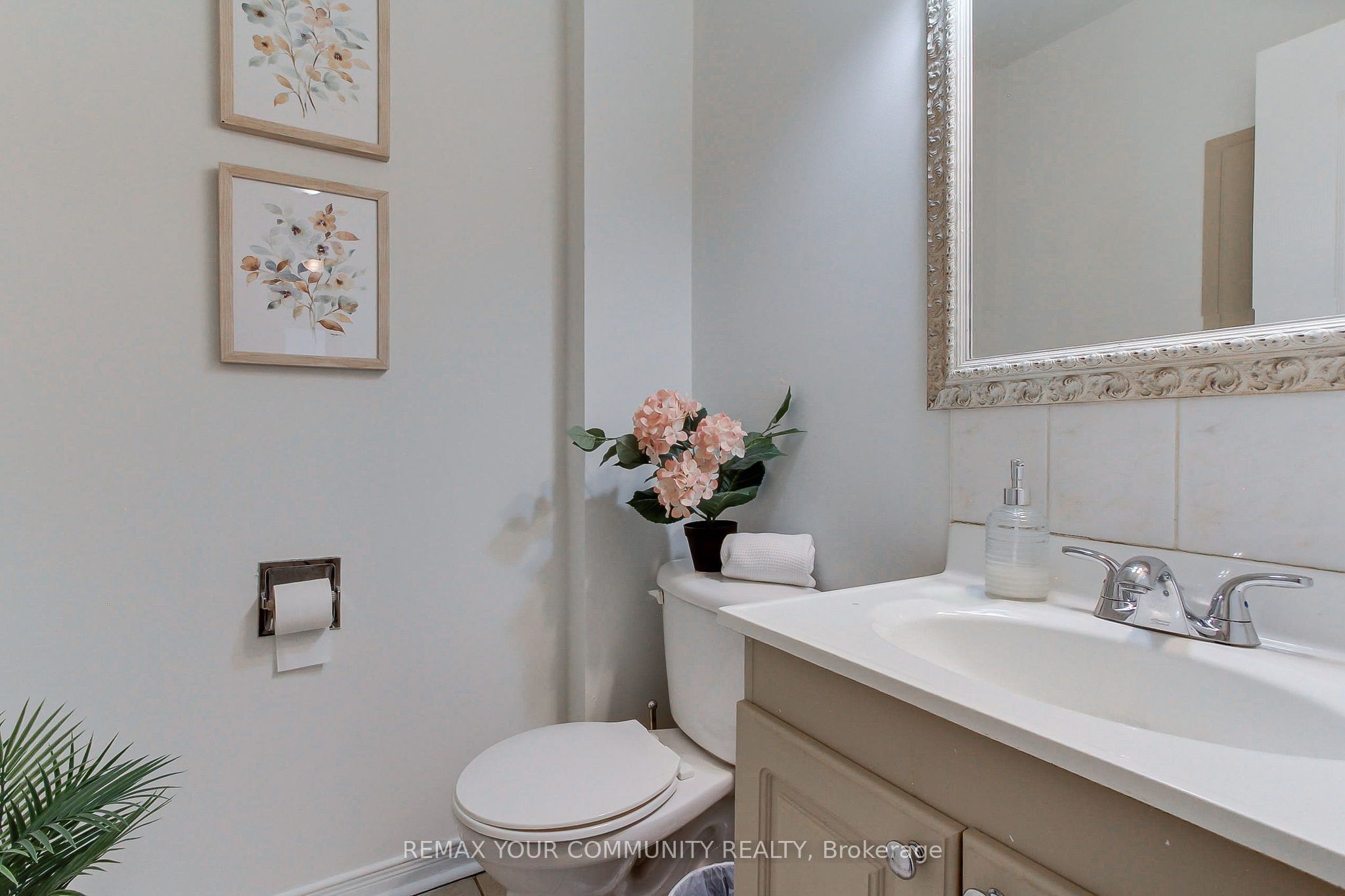 W13592118 Property Photo 19