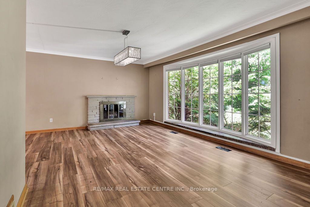 1366 Aldo Drive Property Photo 6