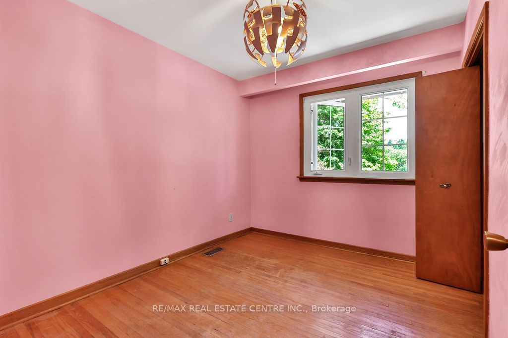 1366 Aldo Drive Property Photo 28