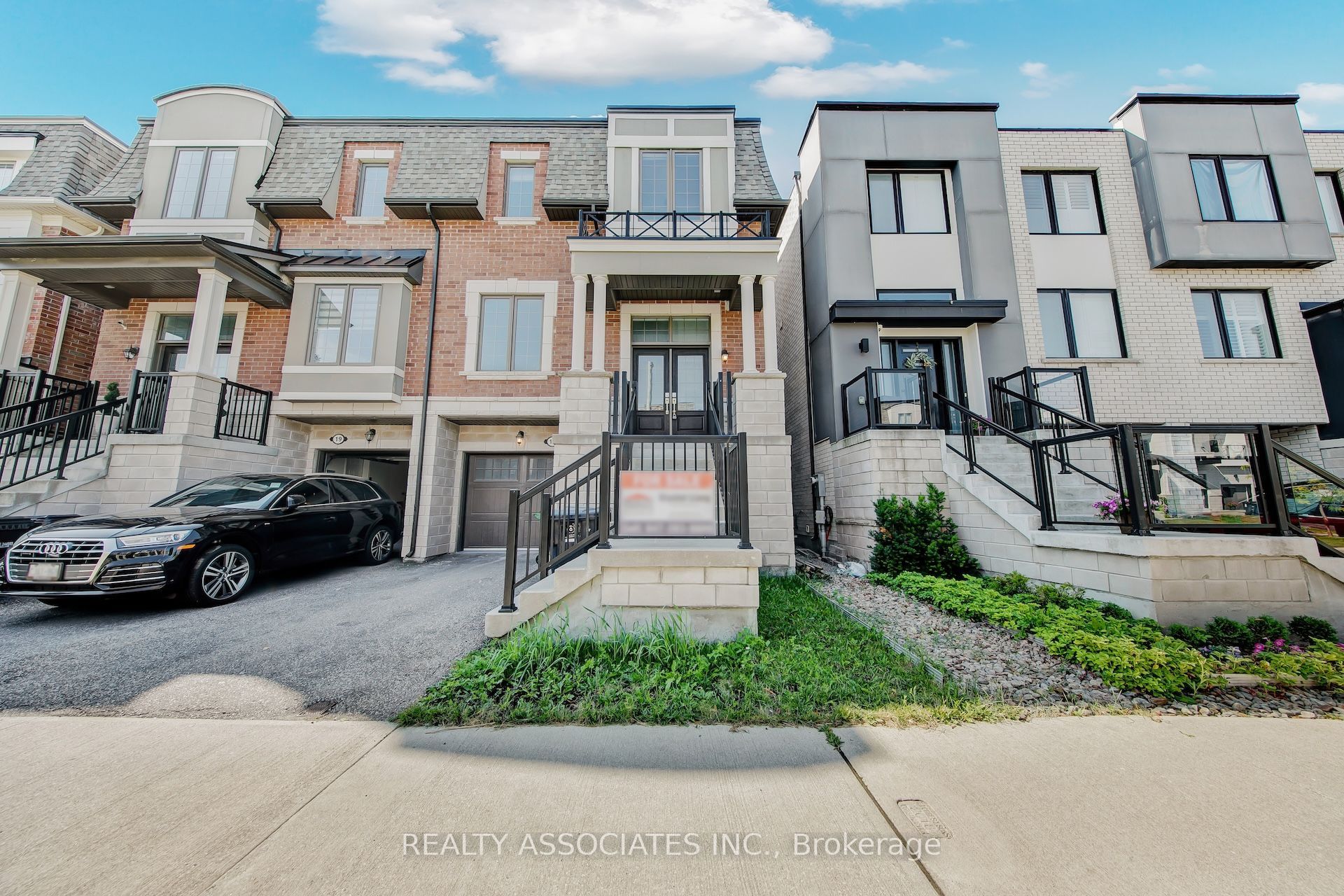 17 Vaudeville Drive Property Photo 1