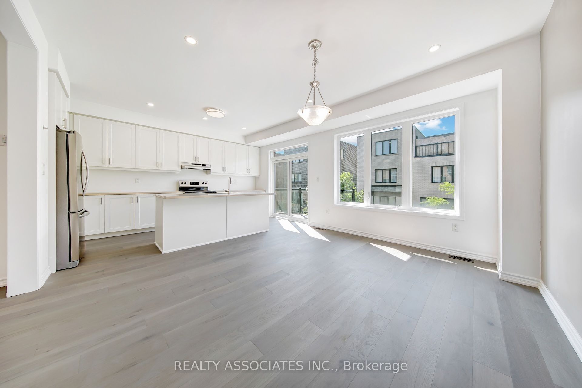 17 Vaudeville Drive Property Photo 6