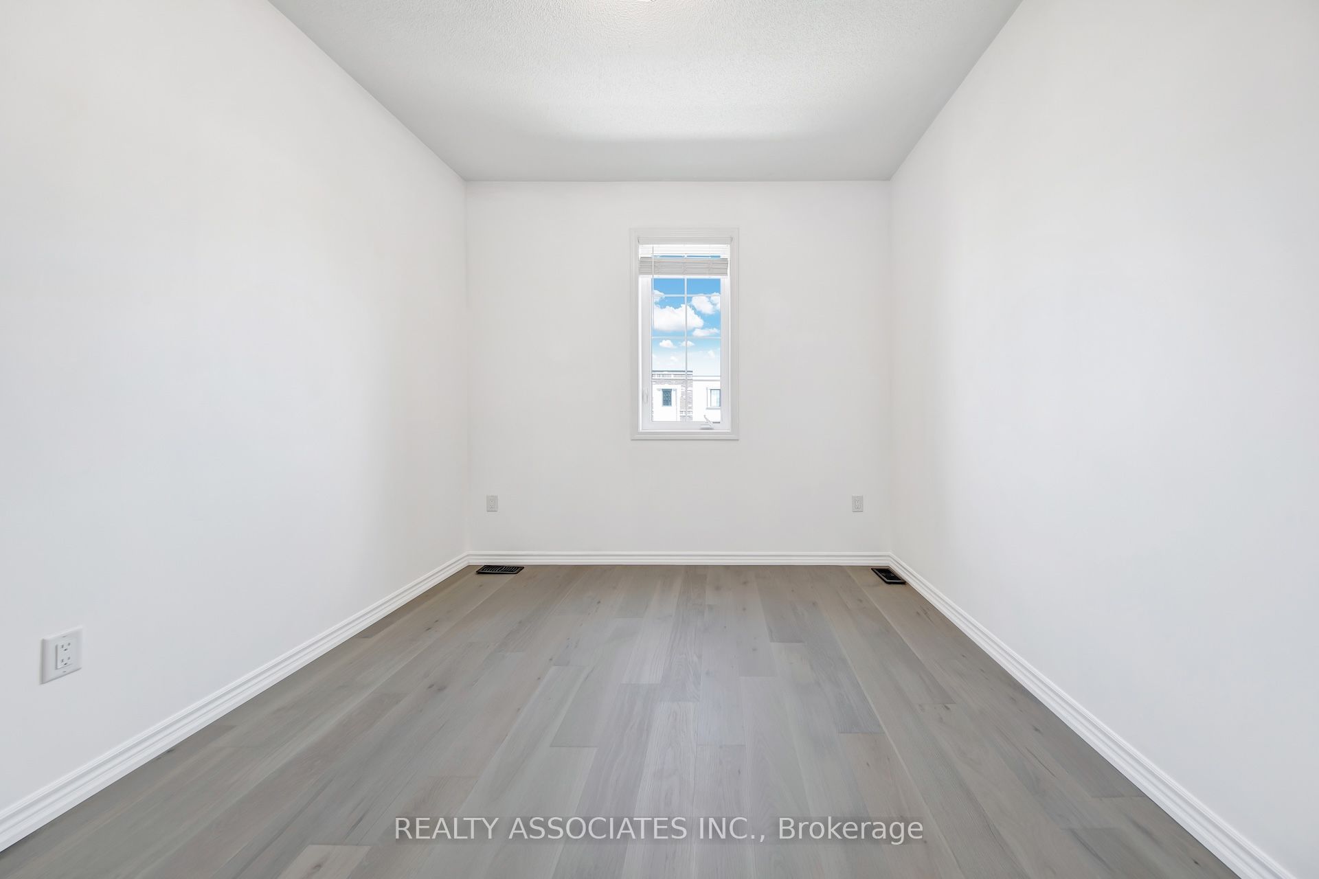 17 Vaudeville Drive Property Photo 16