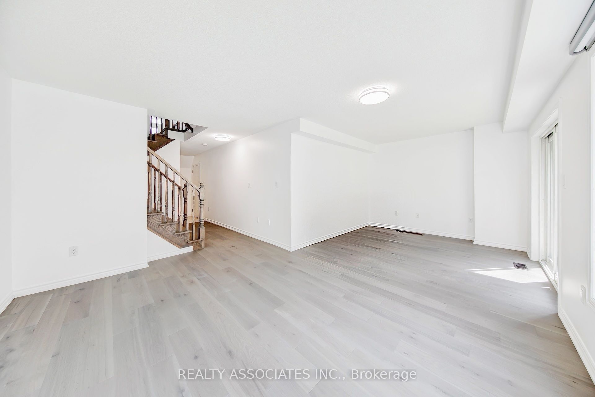 17 Vaudeville Drive Property Photo 18
