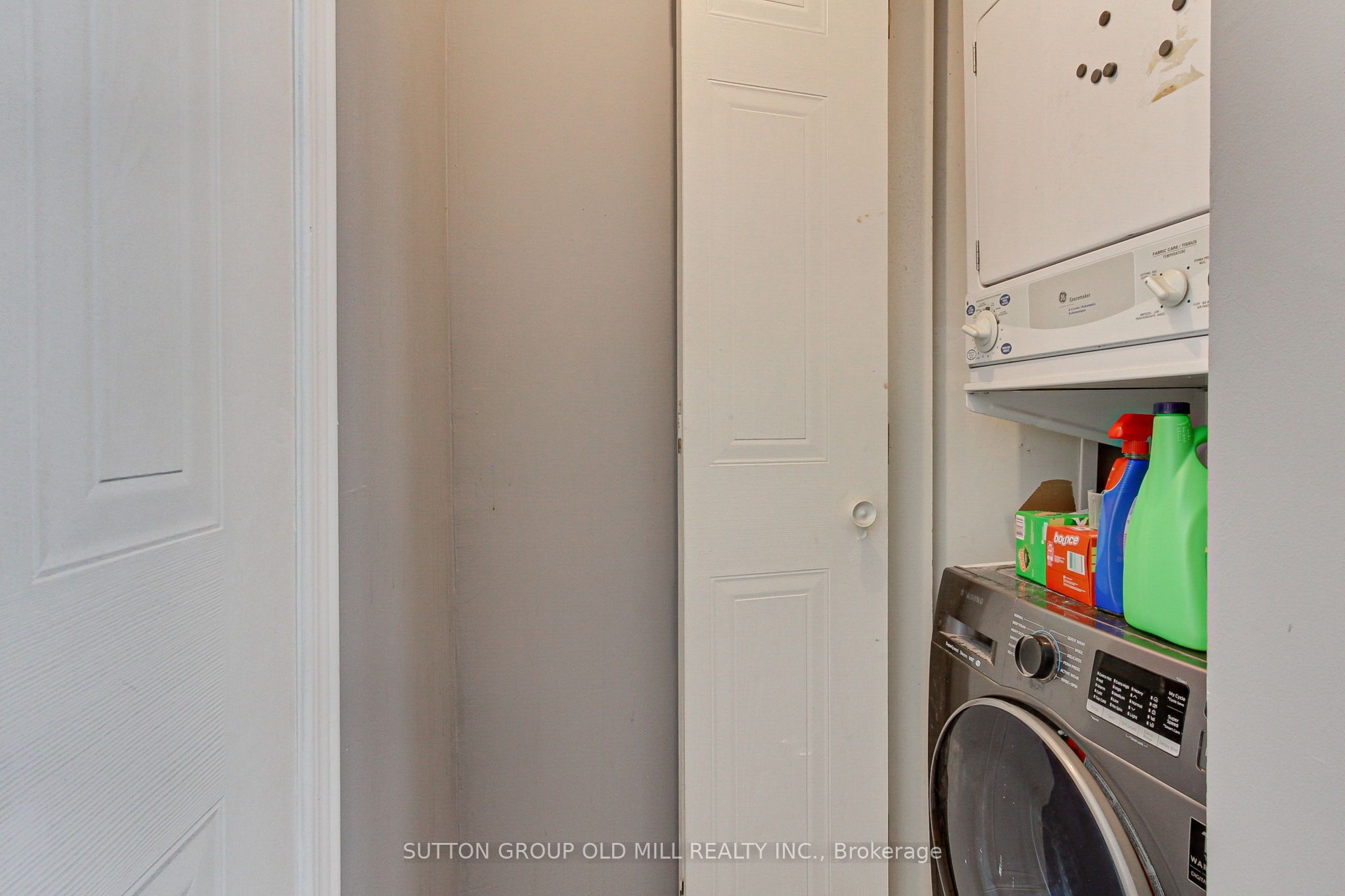 760 Lawrence Avenue W 167 Property Photo 26