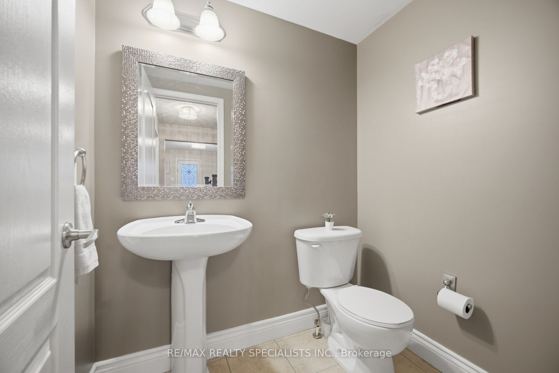 932 Sprague Place Property Photo 24