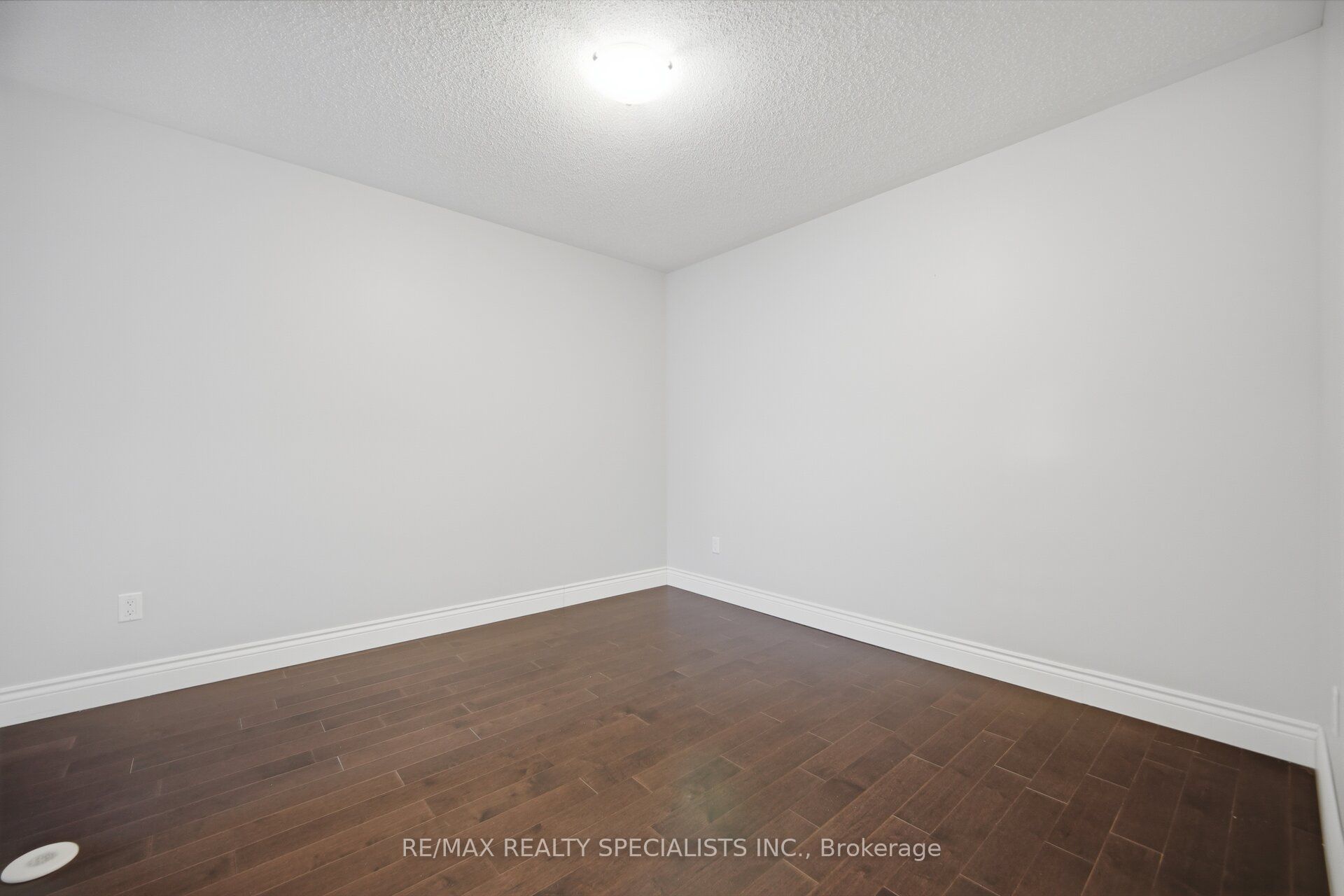 932 Sprague Place Property Photo 36