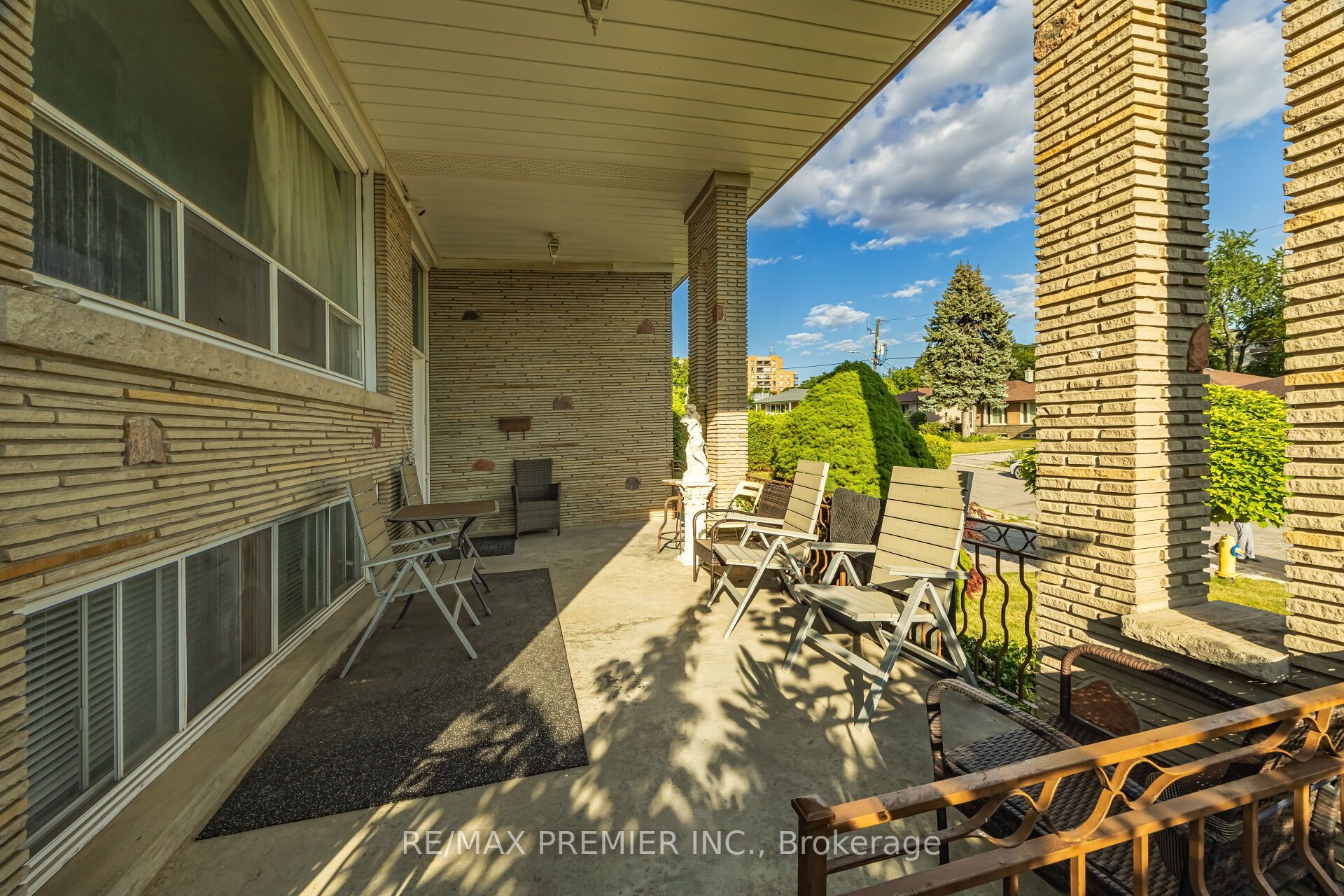 6 Canton Avenue Property Photo 6