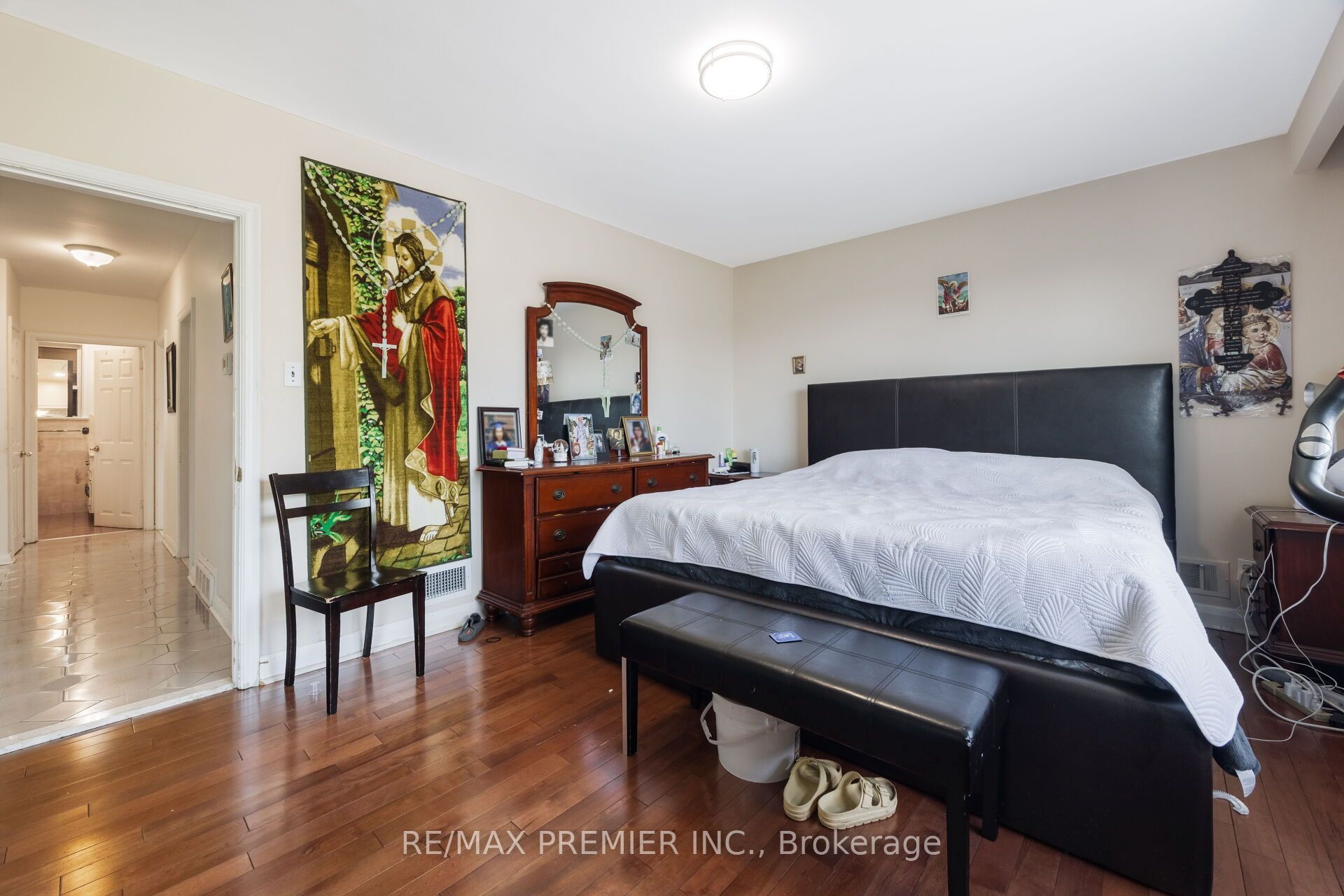 6 Canton Avenue Property Photo 31