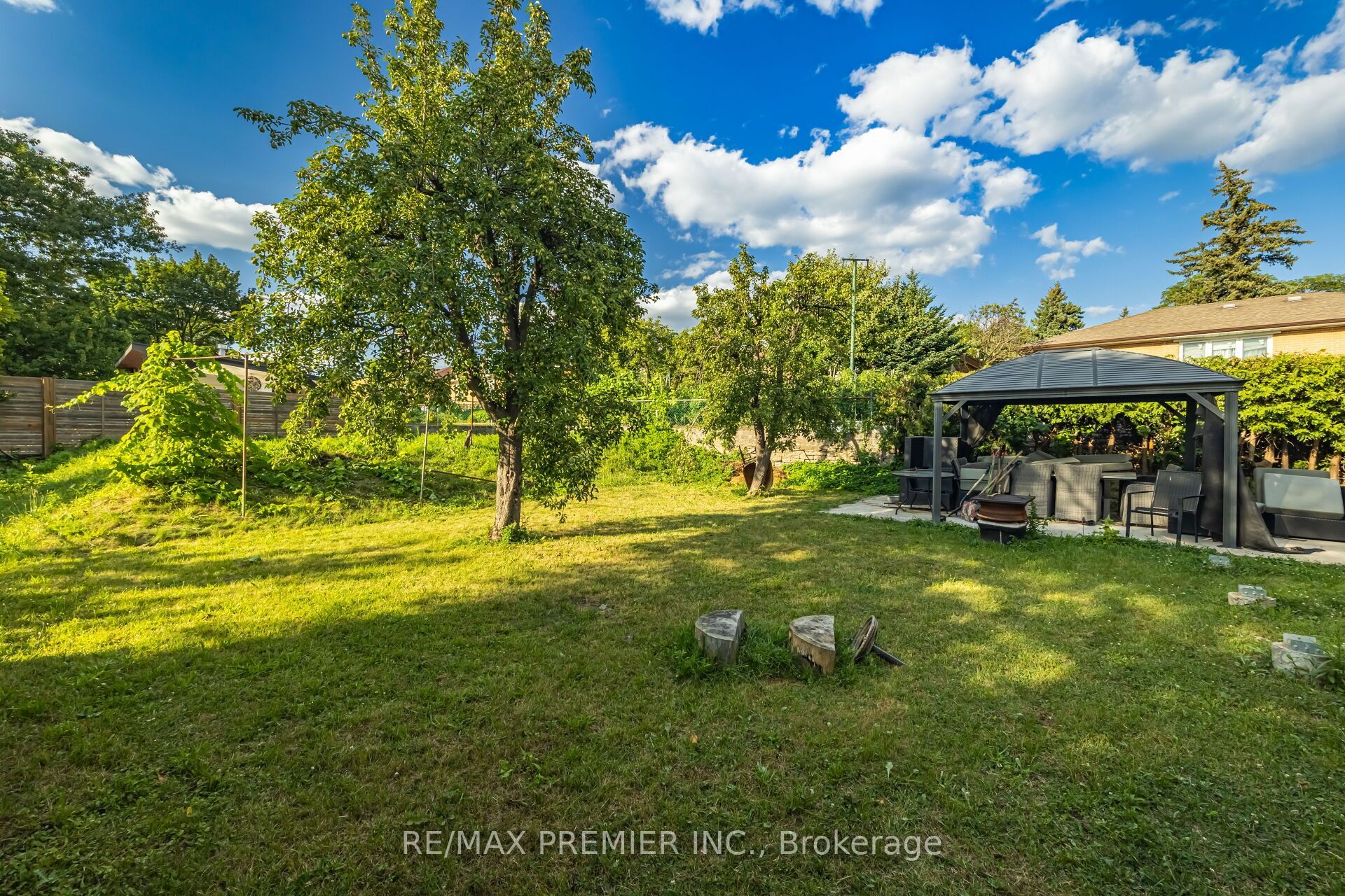 6 Canton Avenue Property Photo 47