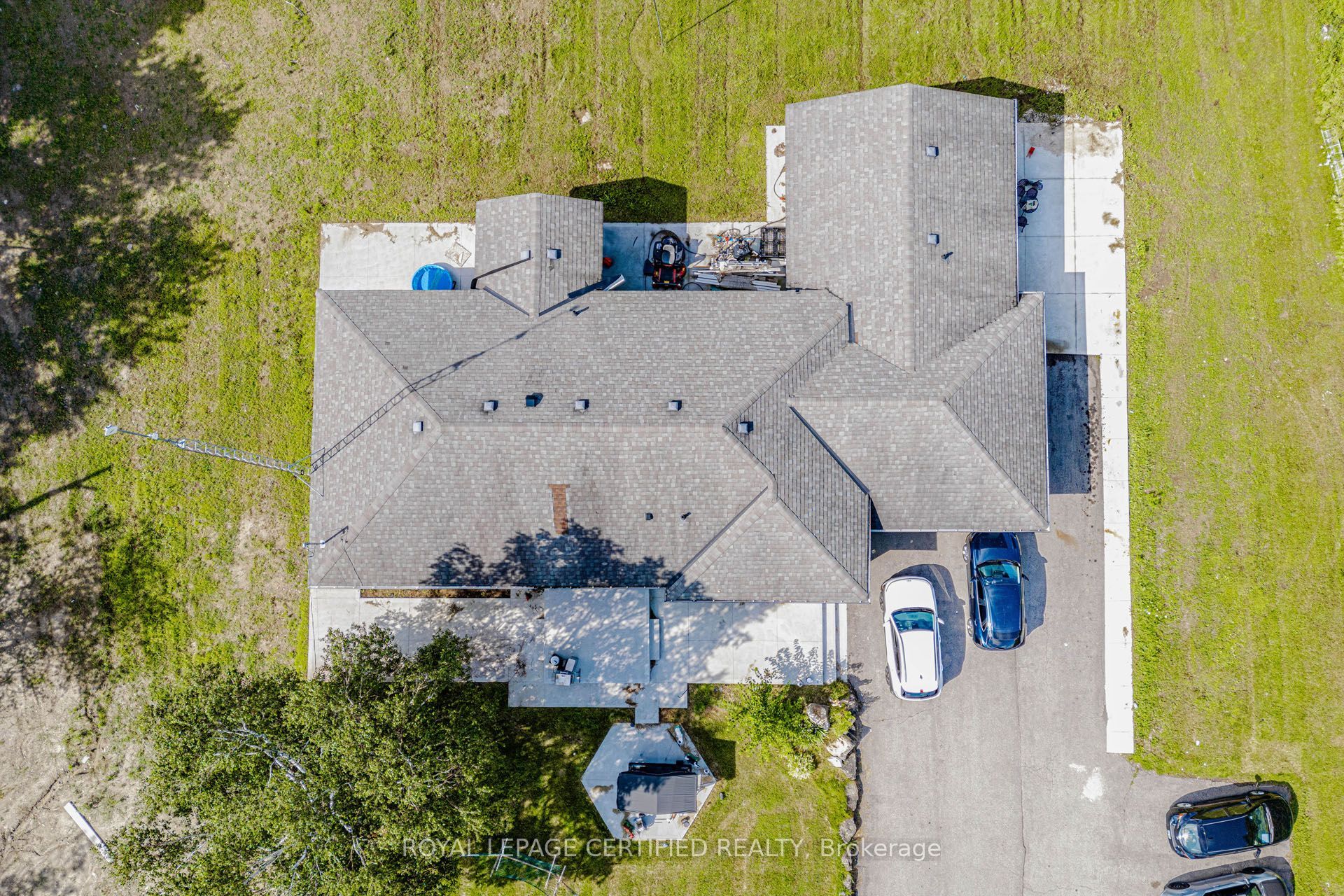9706 Guelph Line Property Photo 2