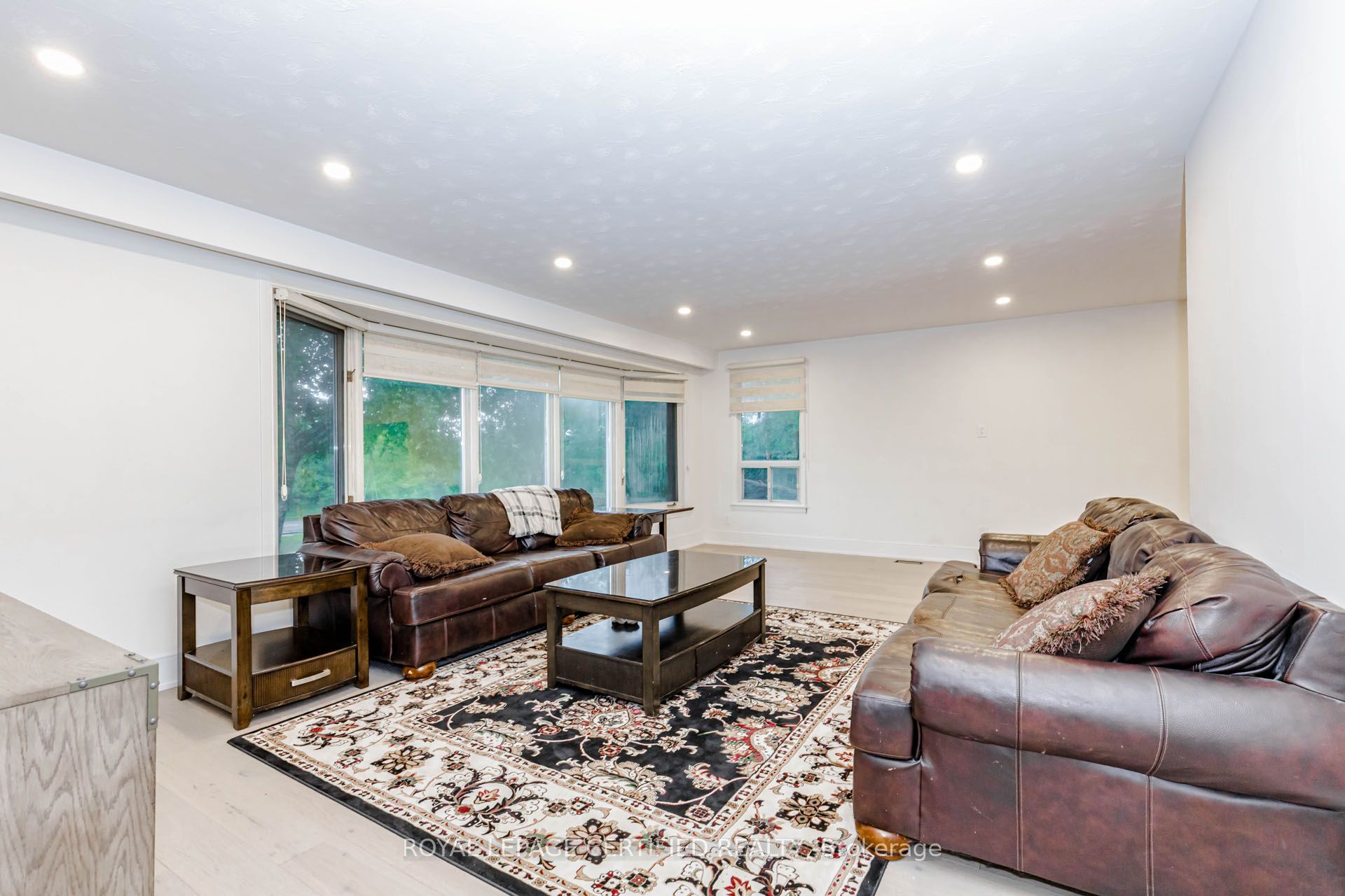 9706 Guelph Line Property Photo 6
