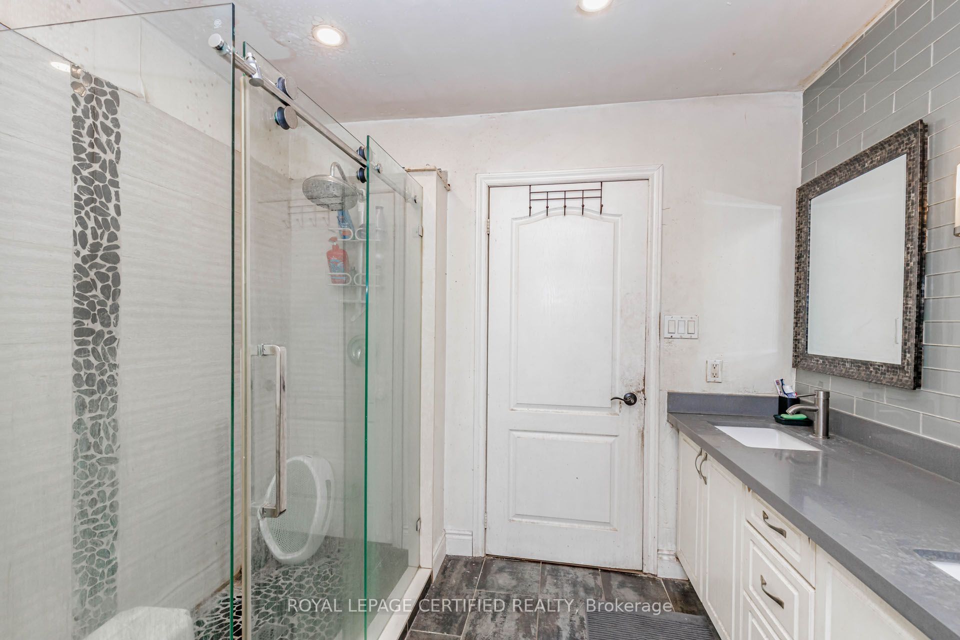 9706 Guelph Line Property Photo 23