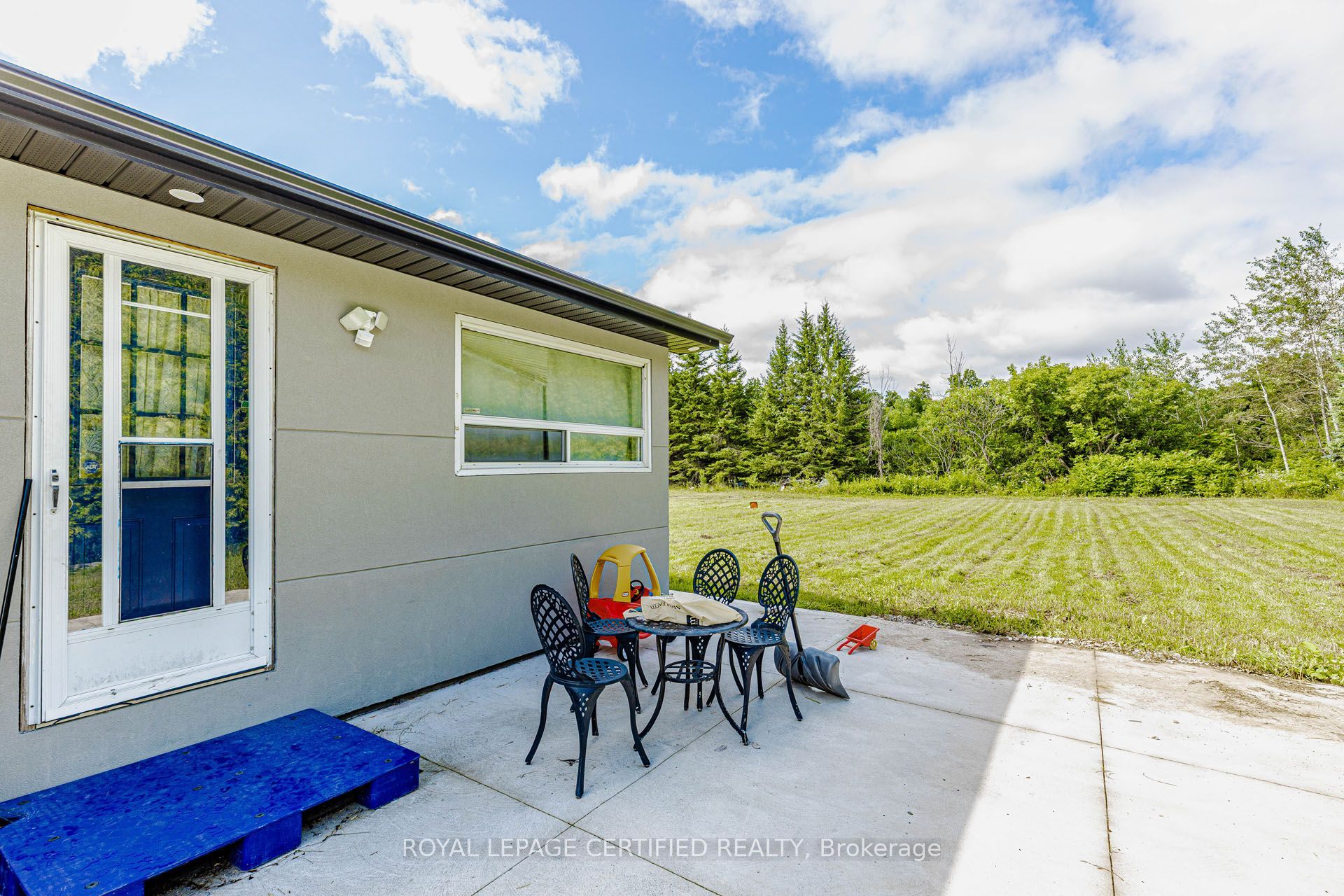 9706 Guelph Line Property Photo 28