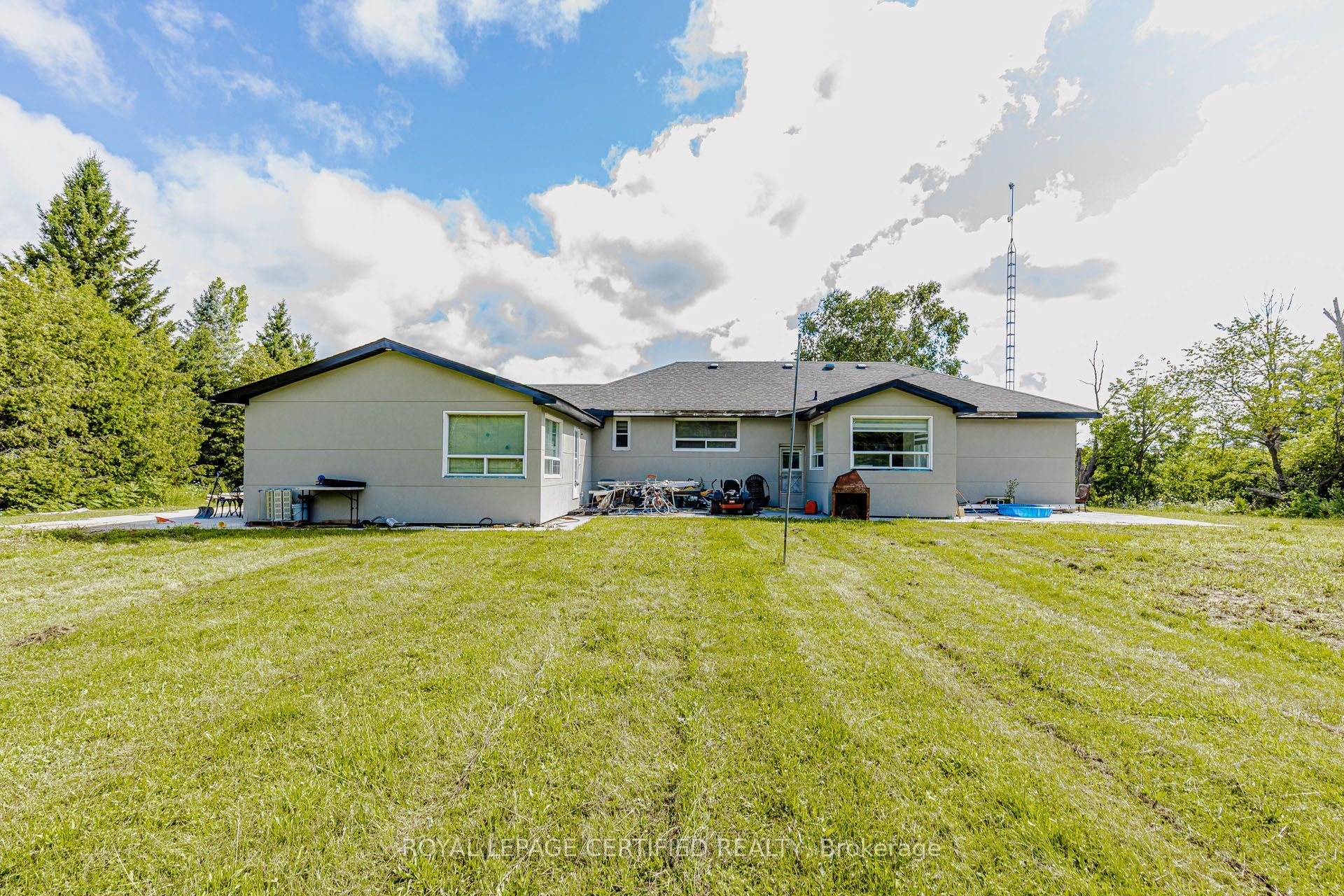 9706 Guelph Line Property Photo 39