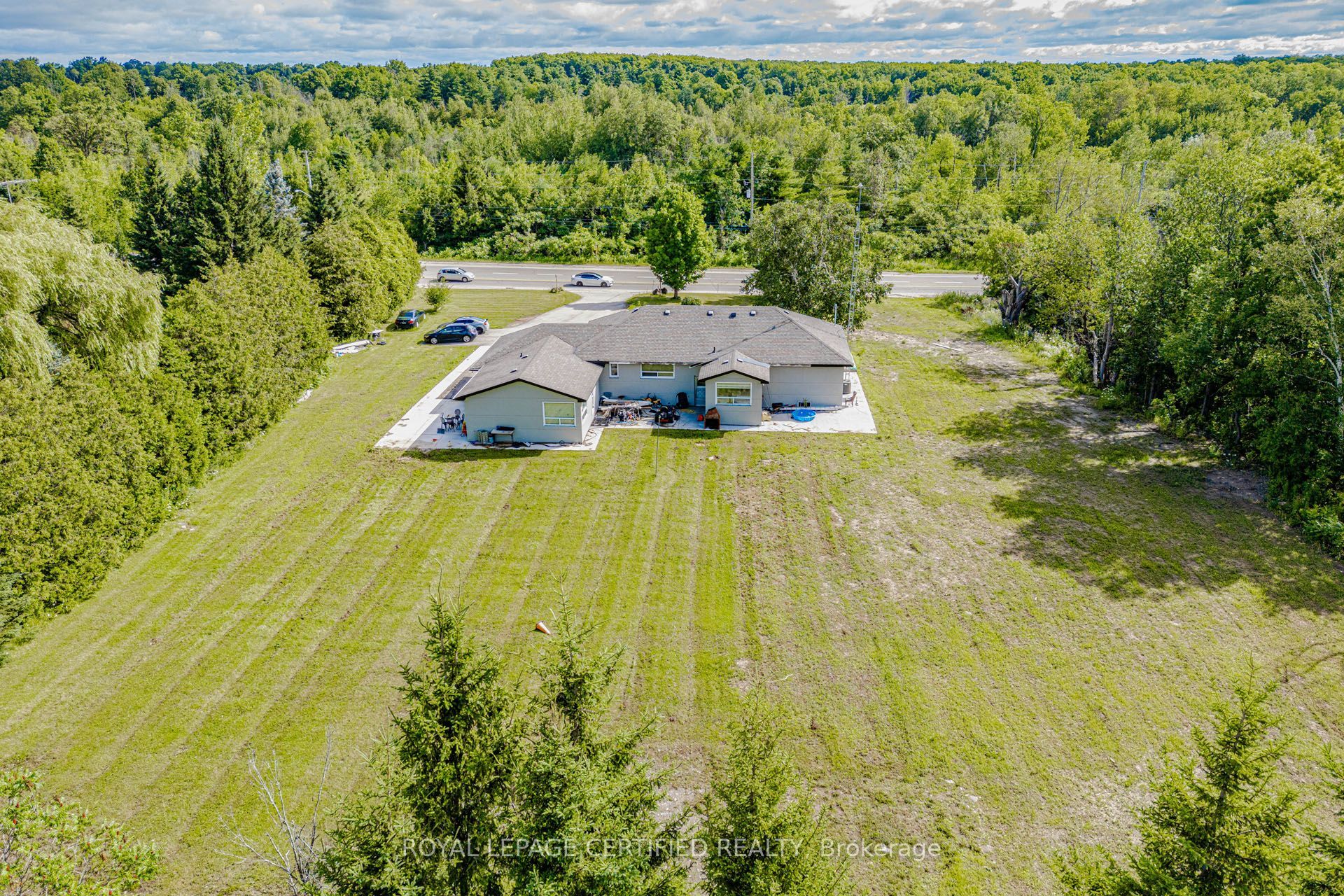 9706 Guelph Line Property Photo 41