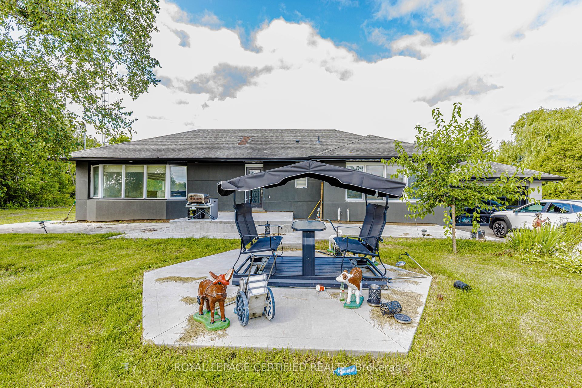9706 Guelph Line Property Photo 45