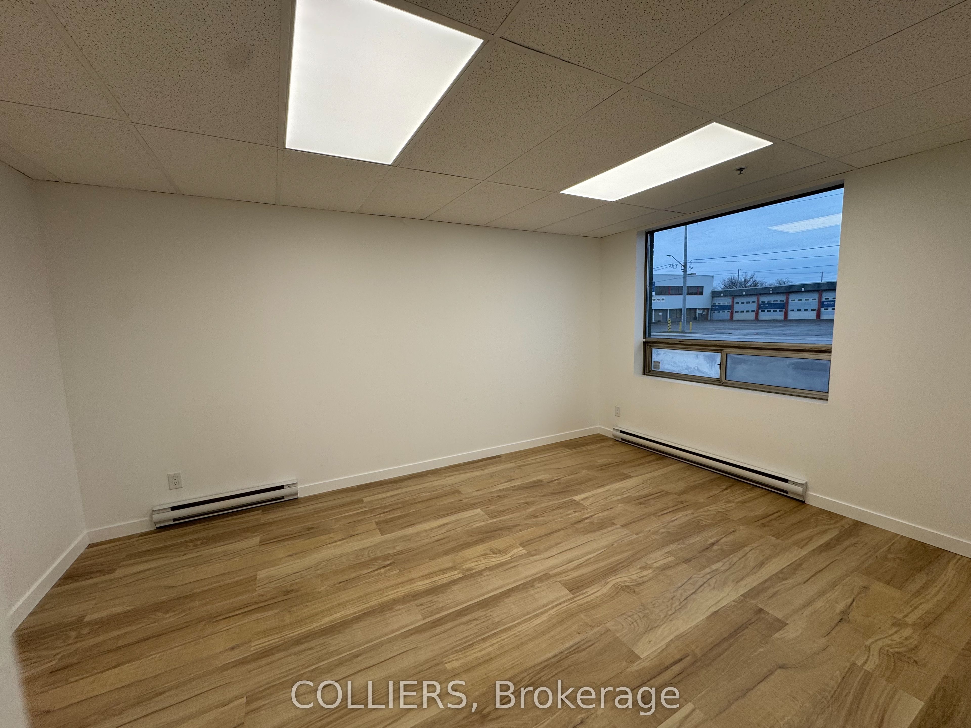 1200 Aimco Boulevard 9 Property Photo 5