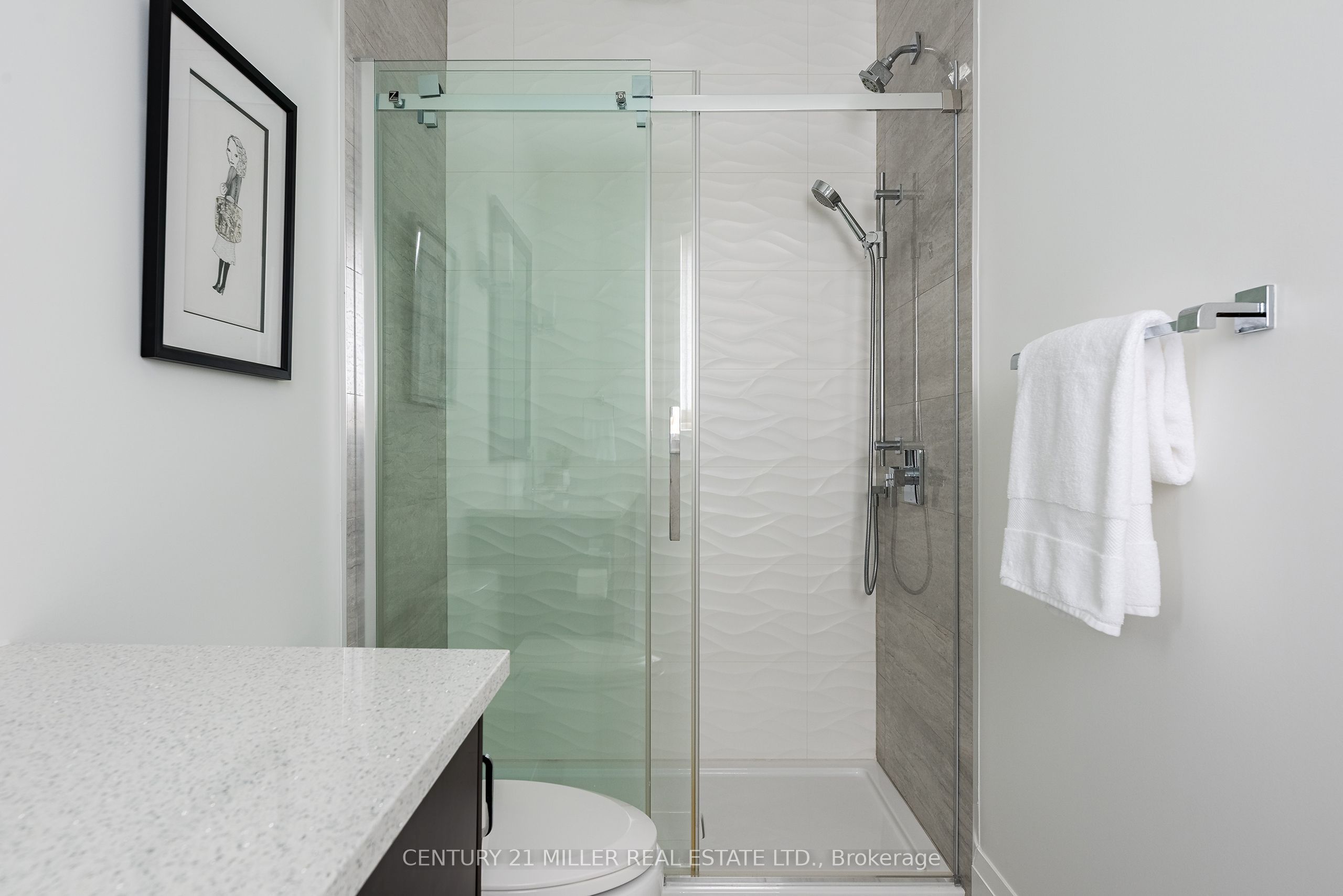 2458 Meadowood Crescent Property Photo 31