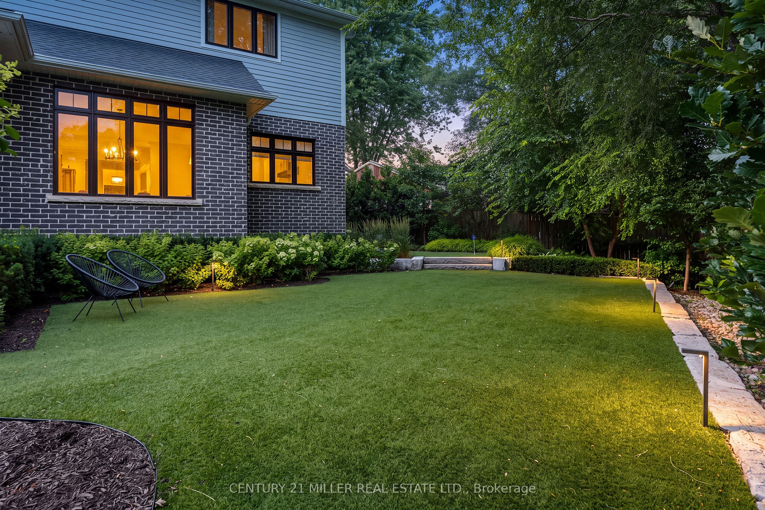 2458 Meadowood Crescent Property Photo 40