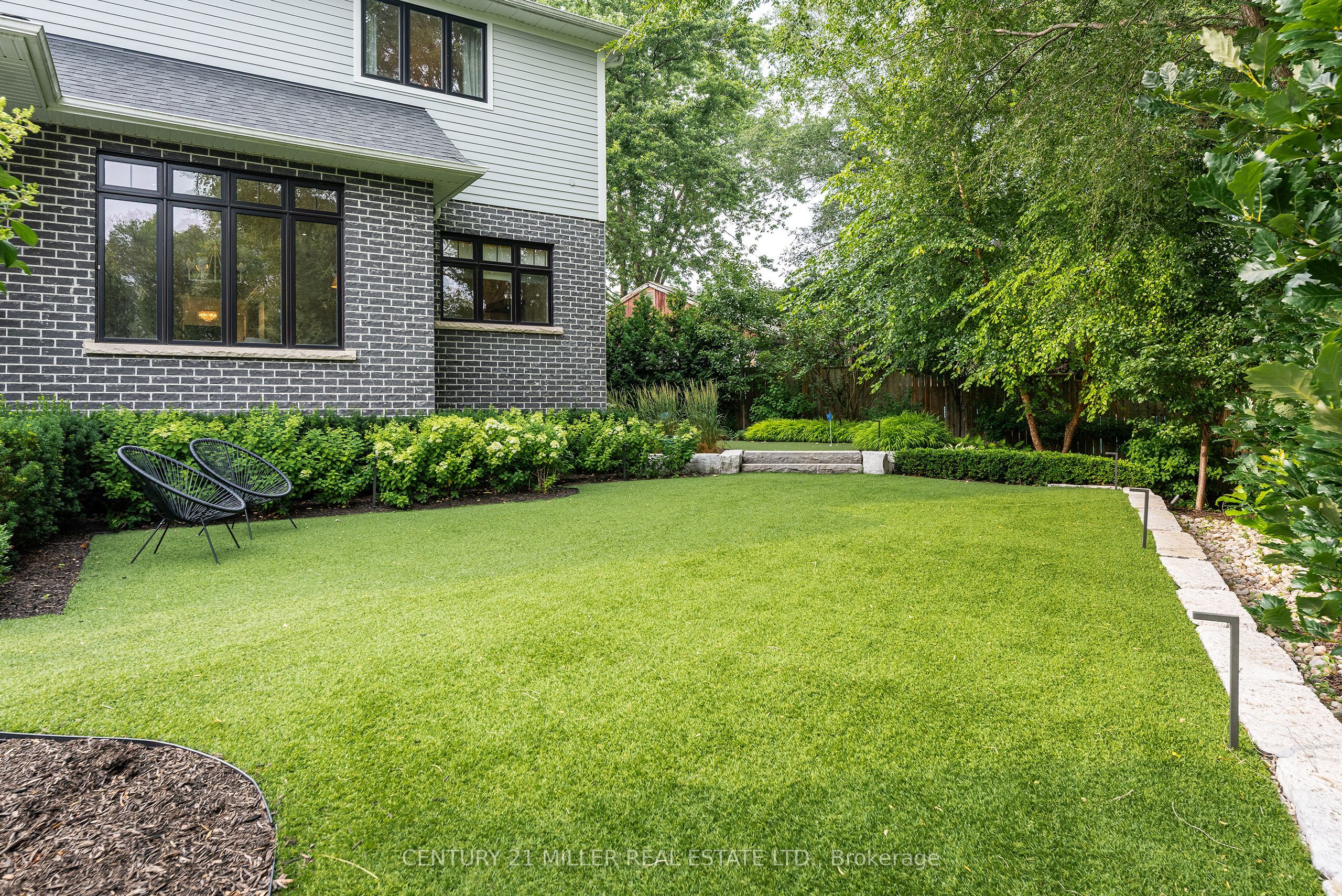 2458 Meadowood Crescent Property Photo 47
