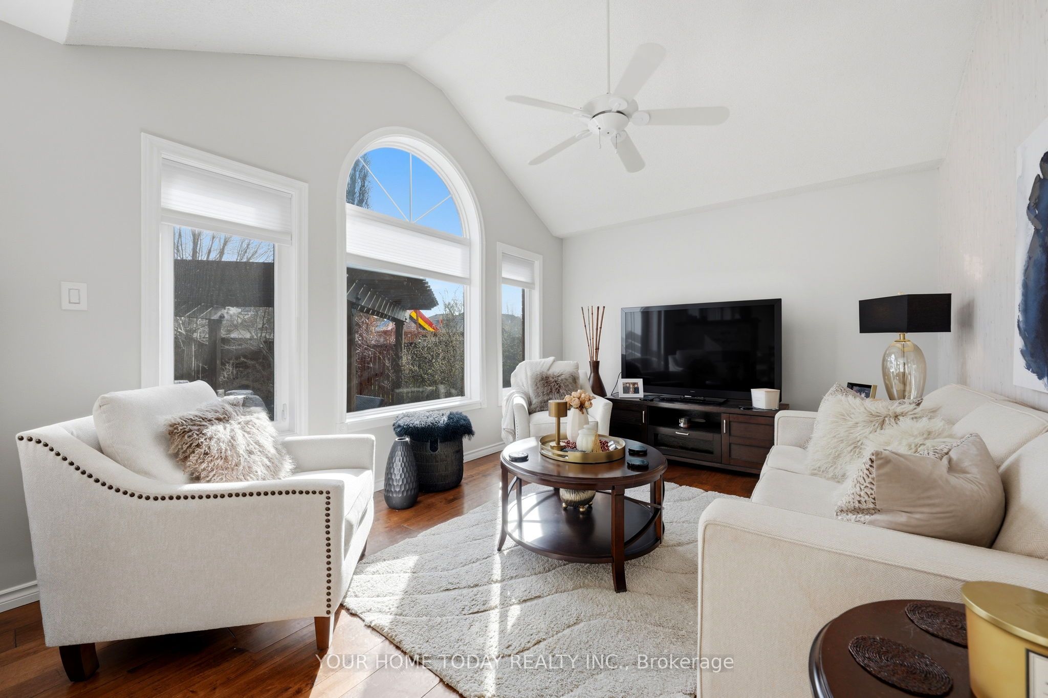 96 Lauchlin Crescent Property Photo 18