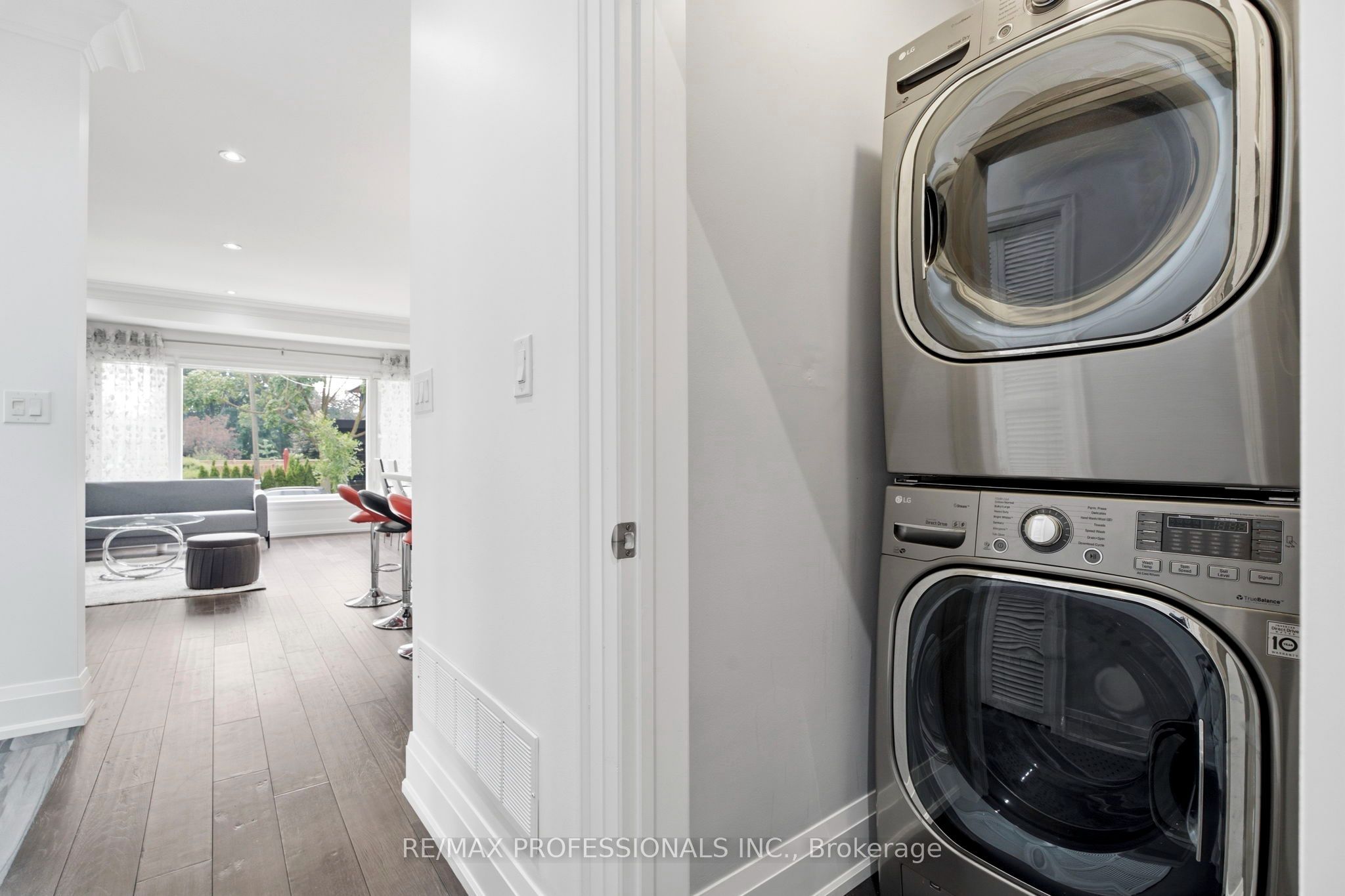 77 Cronin Drive Property Photo 12