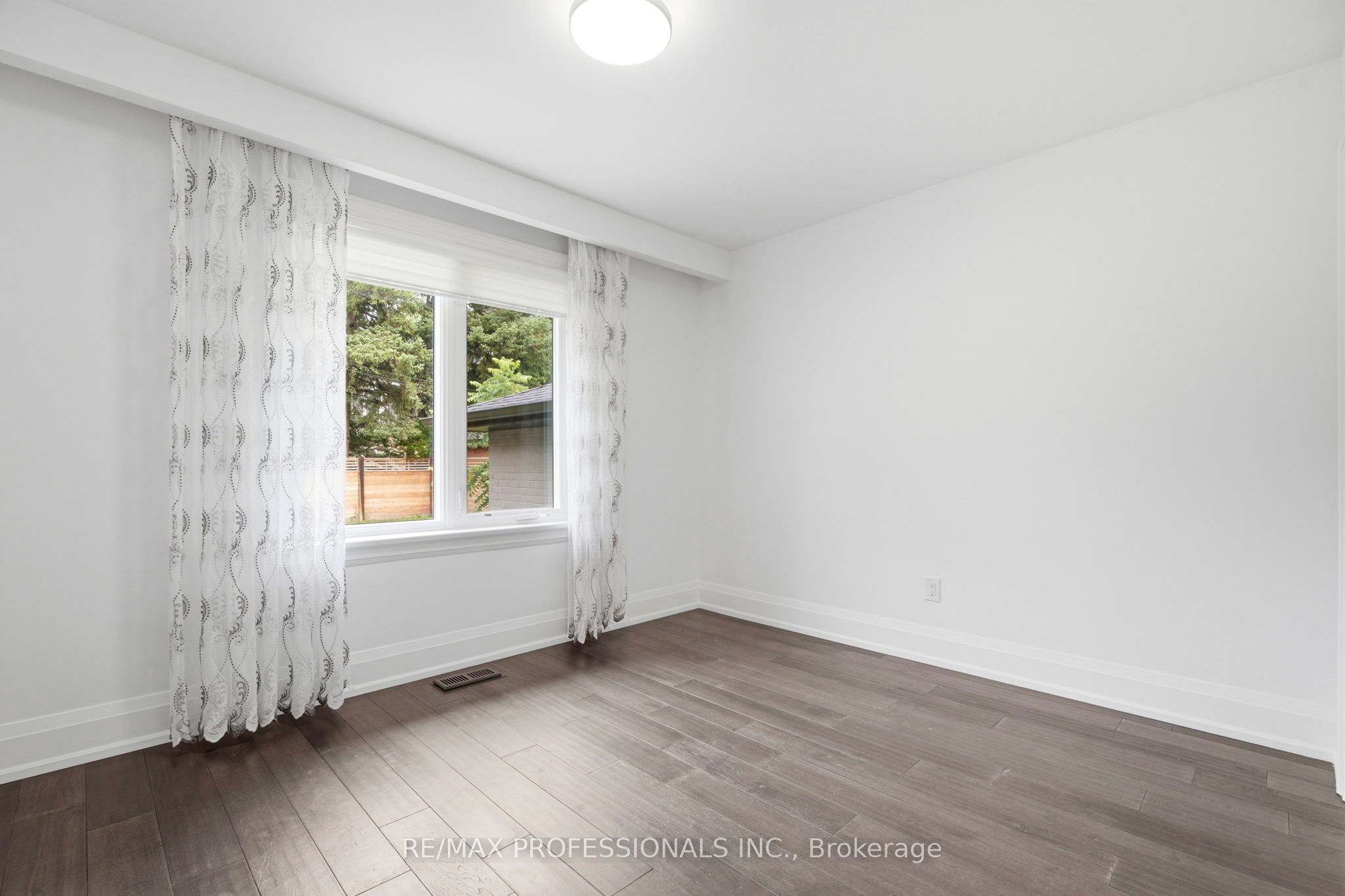 77 Cronin Drive Property Photo 14