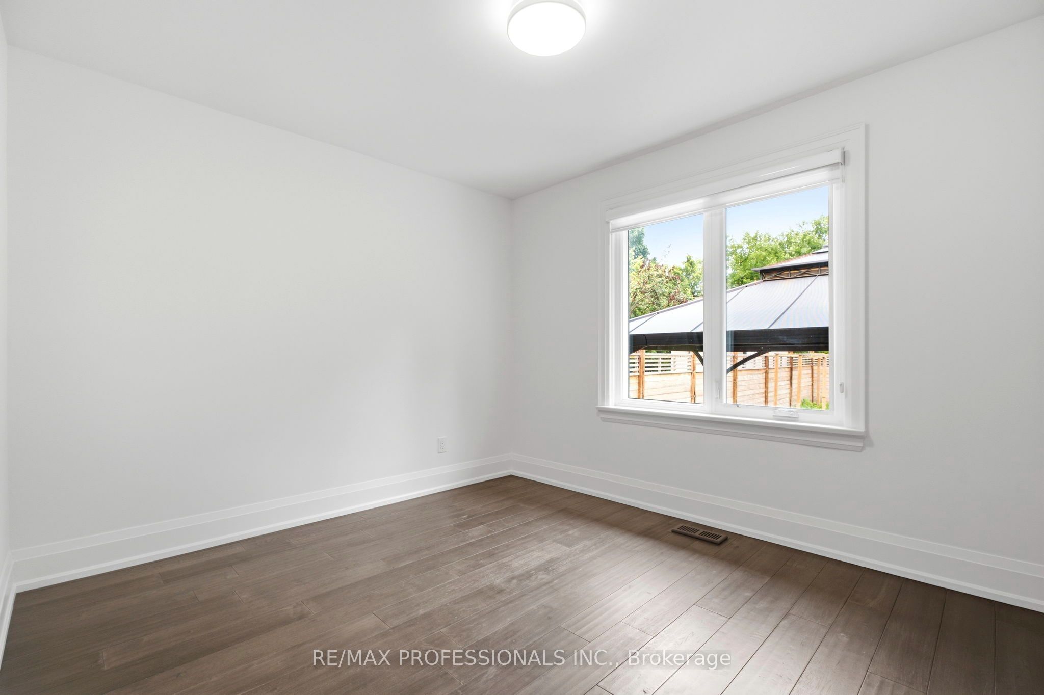 77 Cronin Drive Property Photo 16