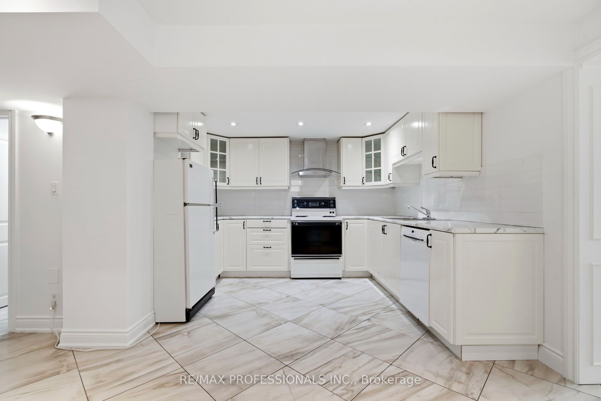 77 Cronin Drive Property Photo 24
