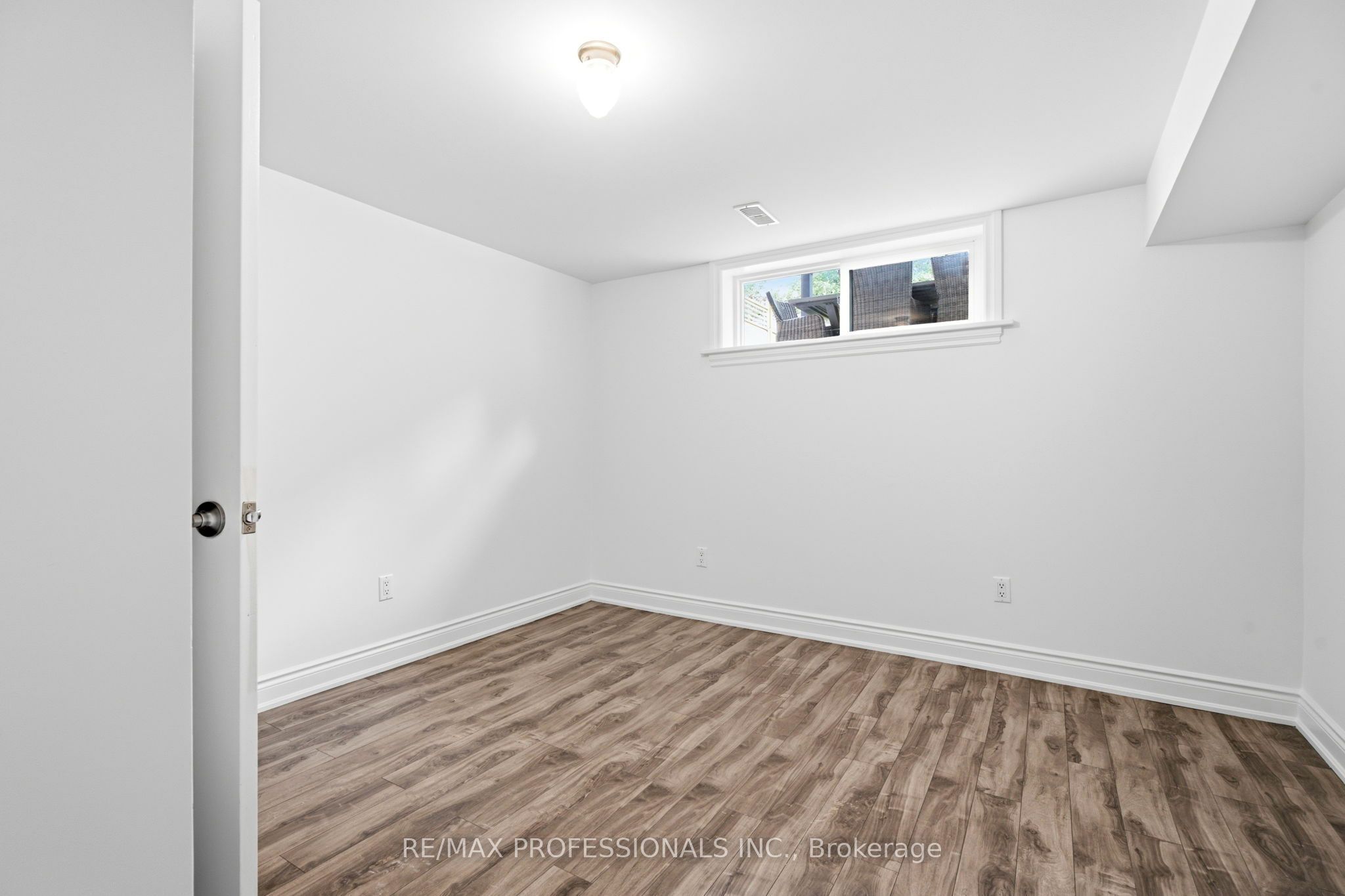 77 Cronin Drive Property Photo 31
