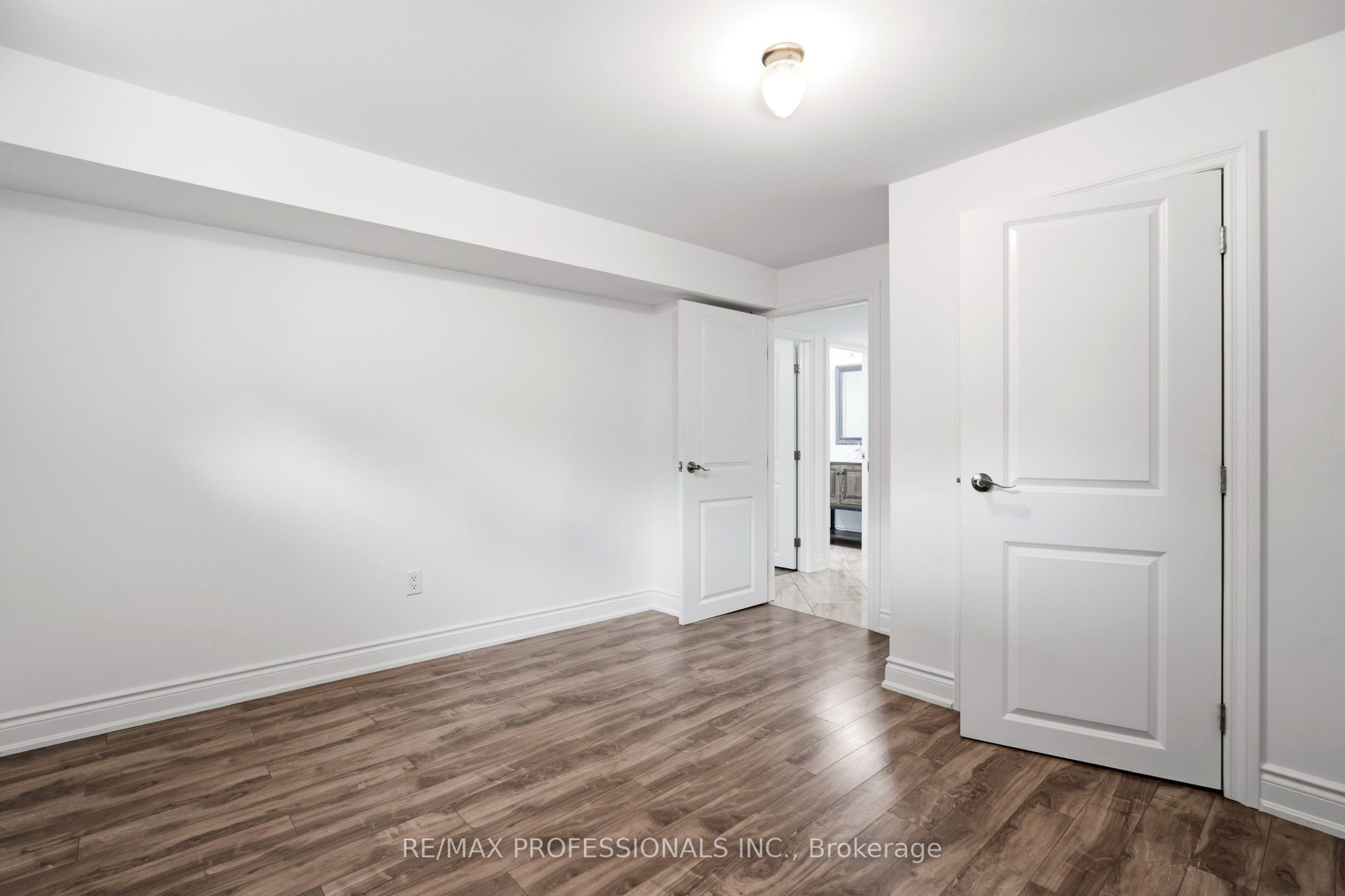 77 Cronin Drive Property Photo 32