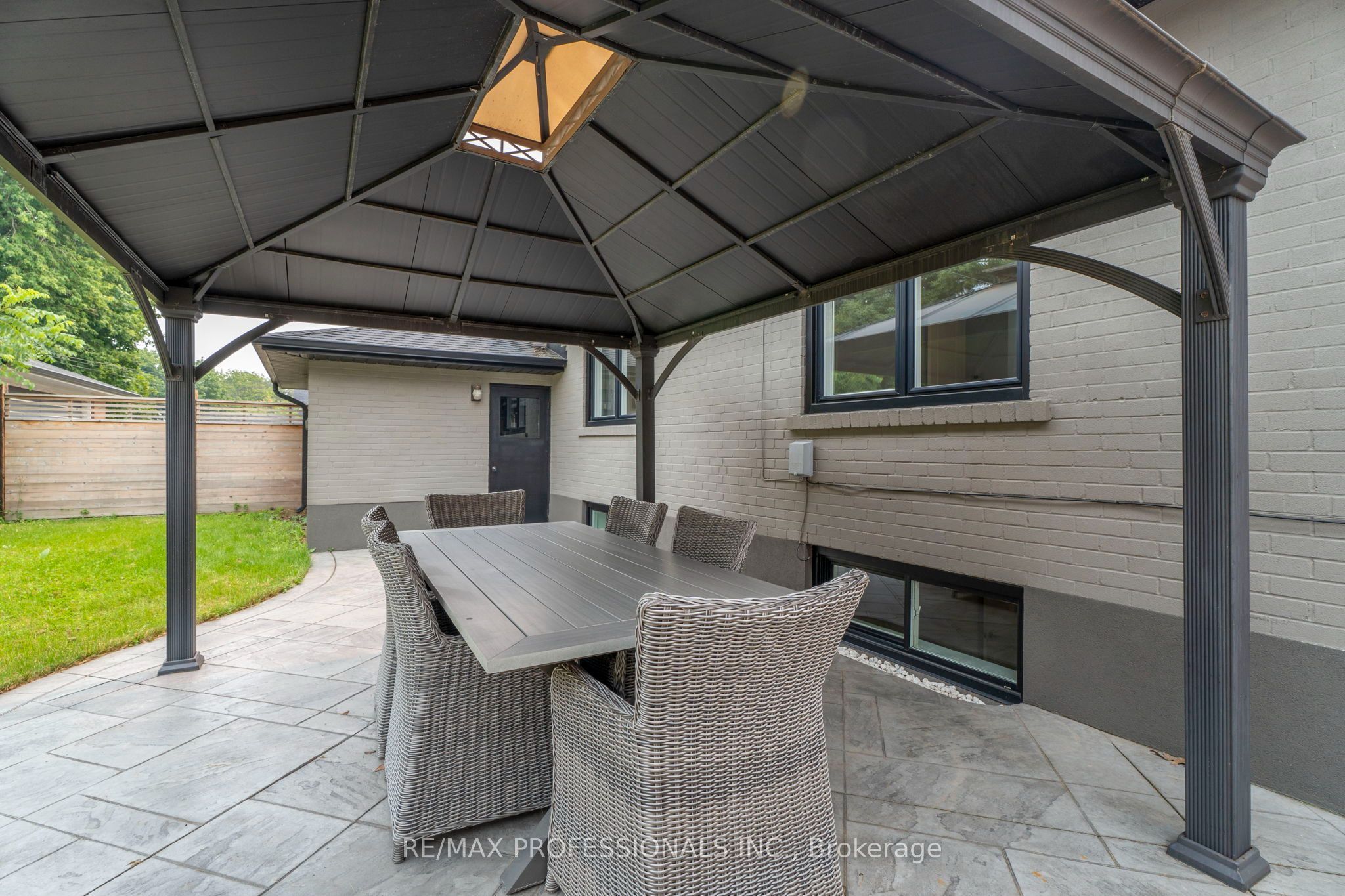 77 Cronin Drive Property Photo 33