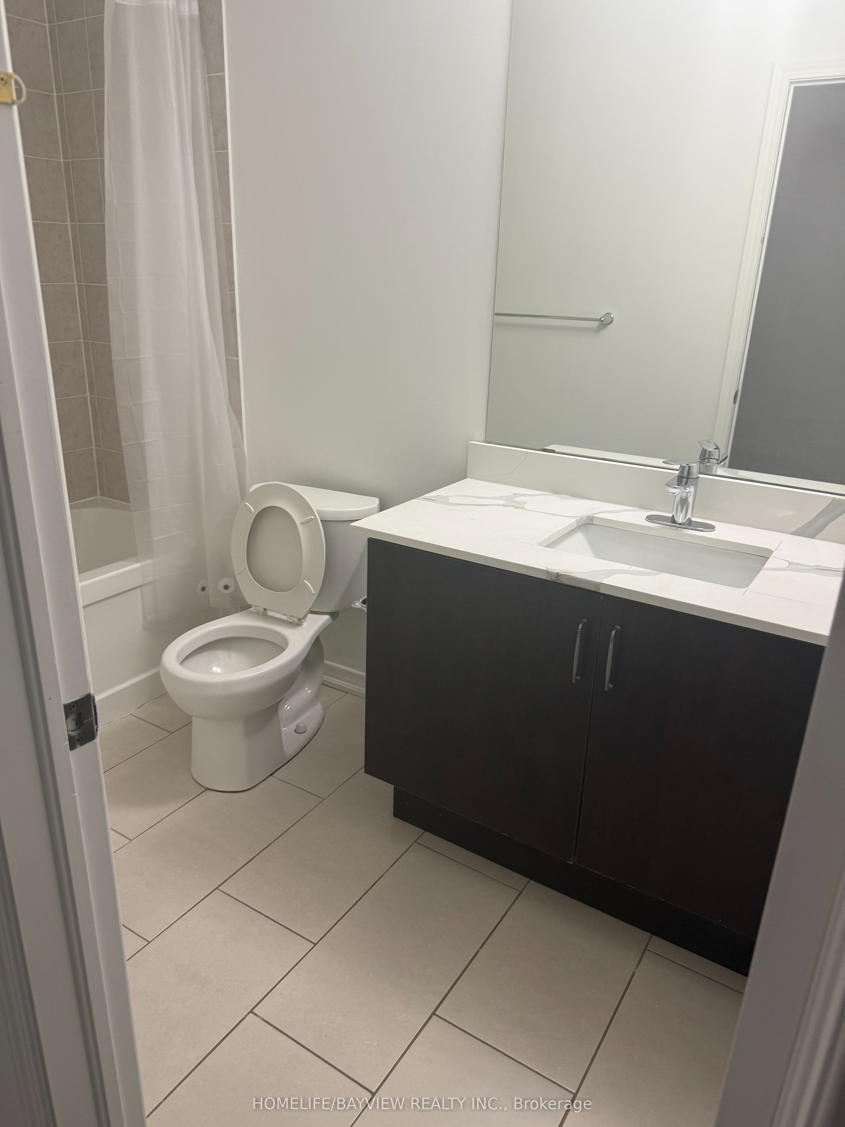 22 Edsel Road Main Floor Property Photo 4