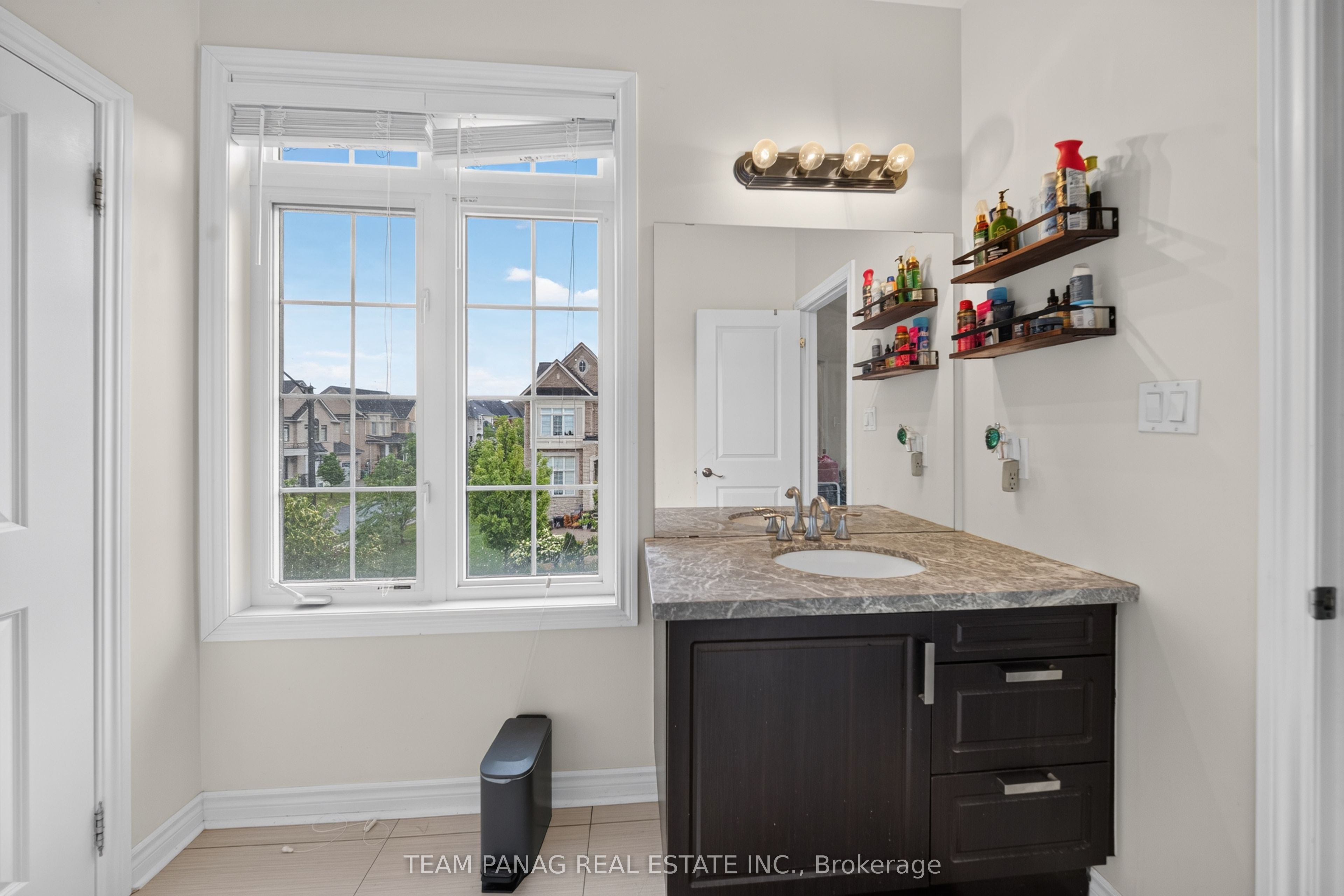 1 Astrantia Way Property Photo 37