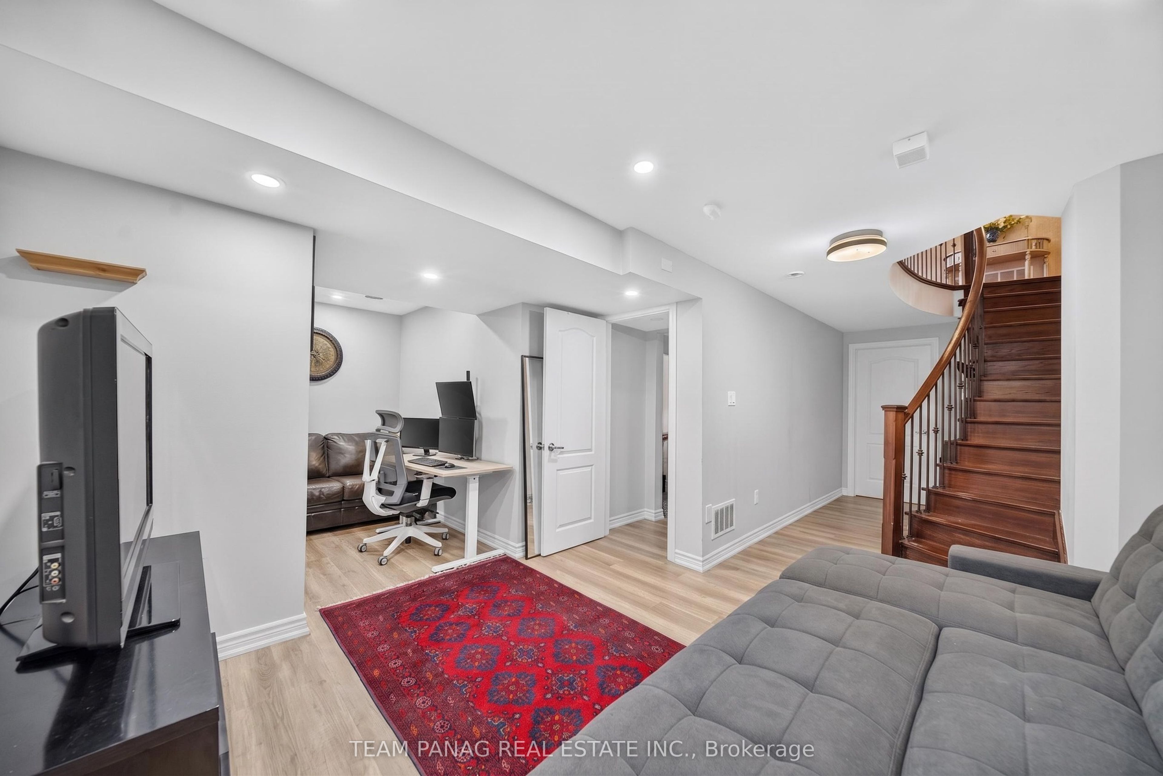 1 Astrantia Way Property Photo 42