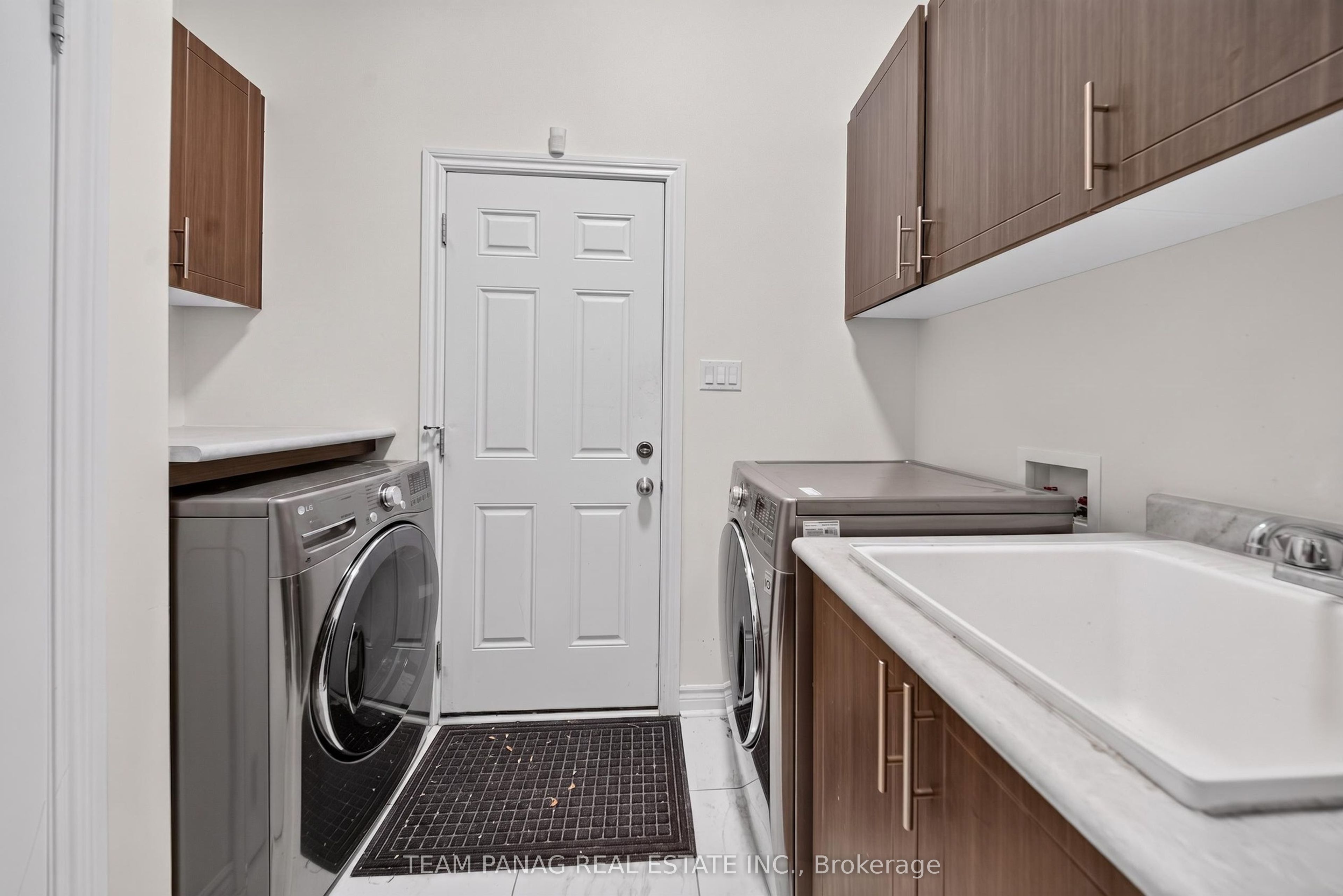 1 Astrantia Way Property Photo 46