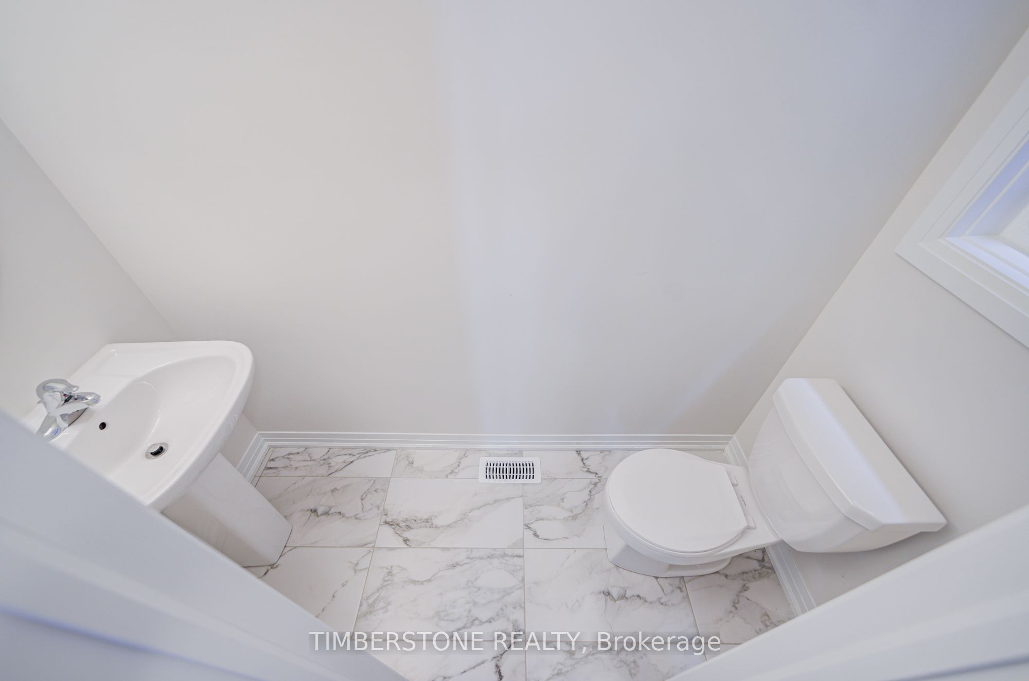 23 Aveena Road Property Photo 6